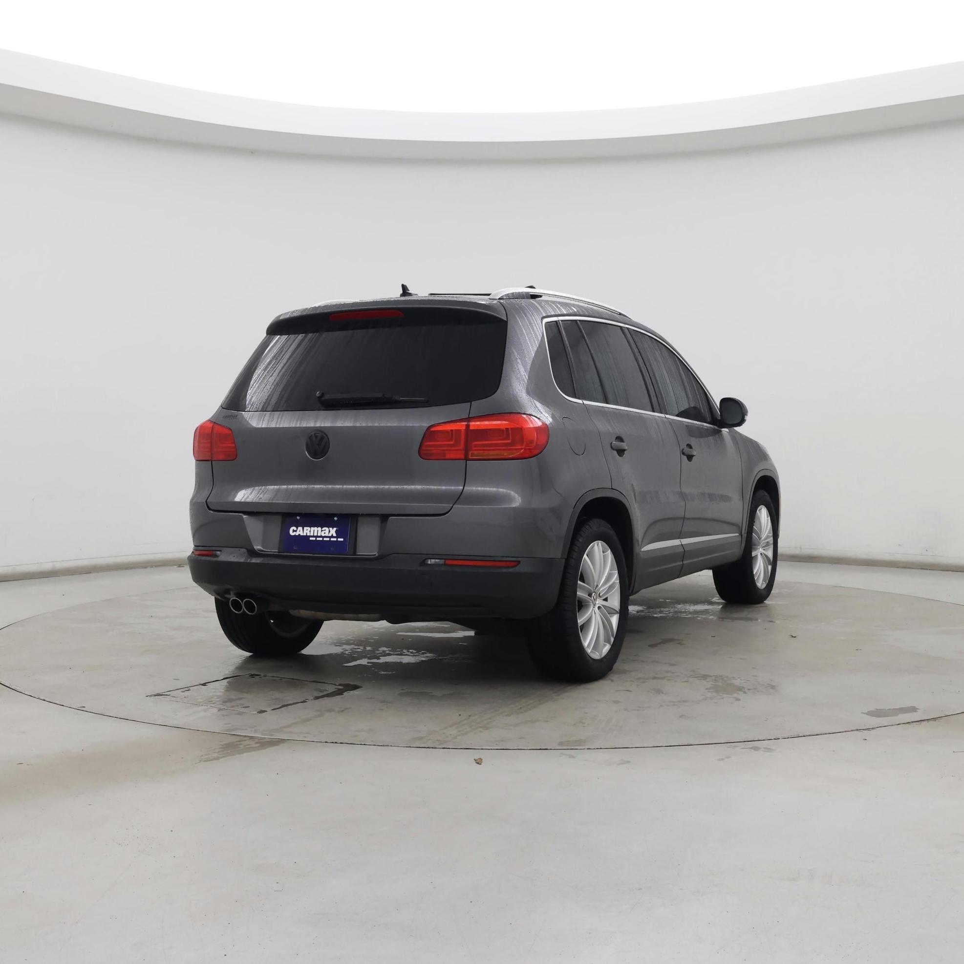 Thumbnail: 2014 Volkswagen Tiguan - 8
