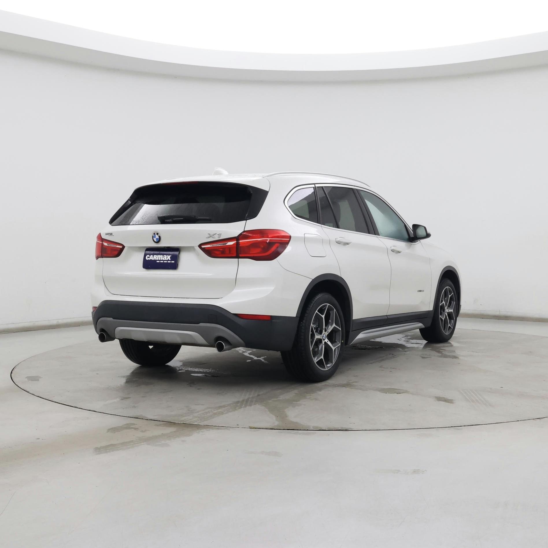 Thumbnail: 2018 BMW X1 - 8