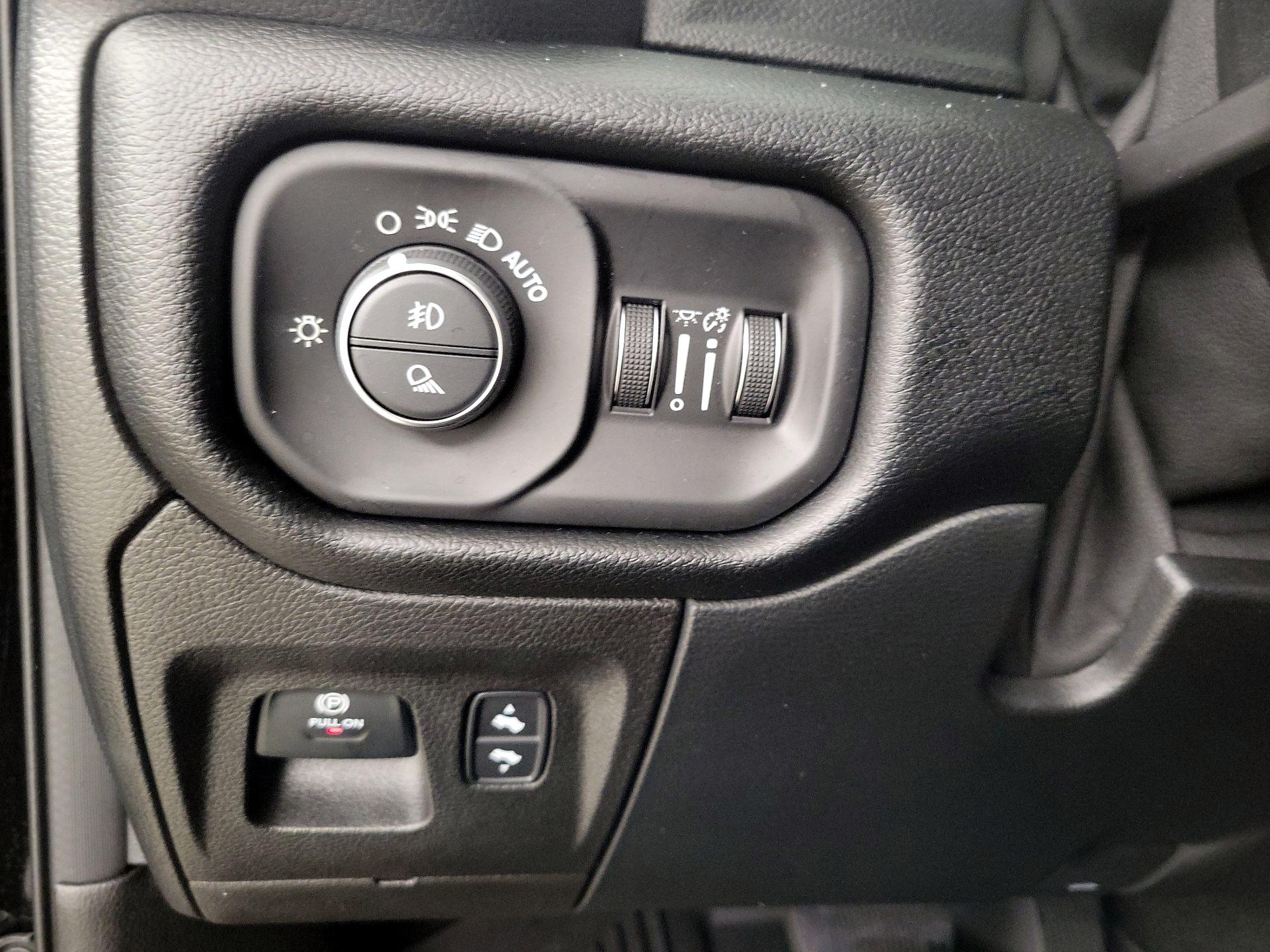 Thumbnail: 2022 RAM 1500 - 13