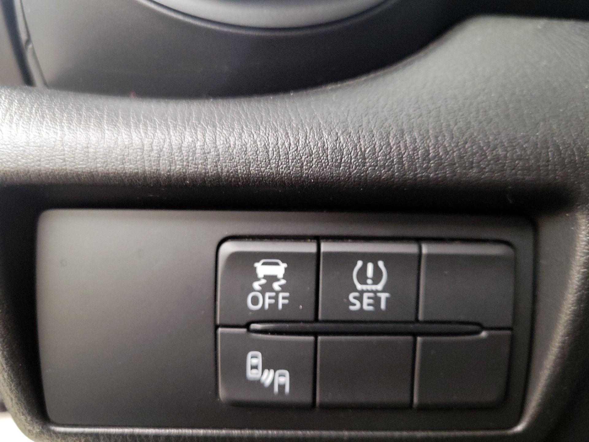 Thumbnail: 2018 Fiat 124 Spider - 13