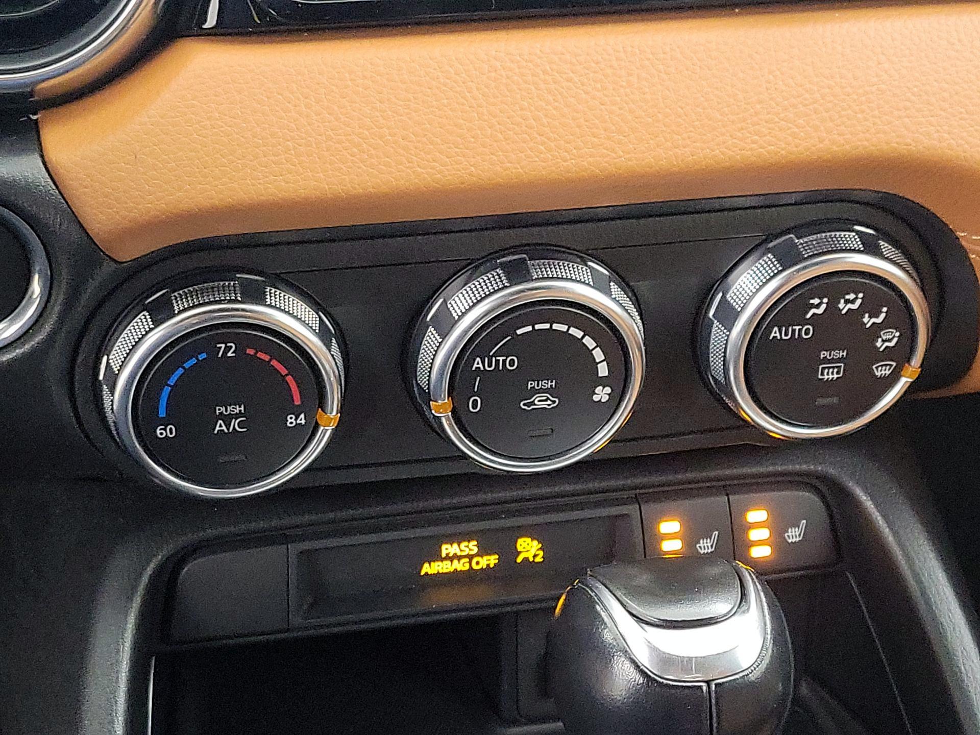 Thumbnail: 2018 Fiat 124 Spider - 16