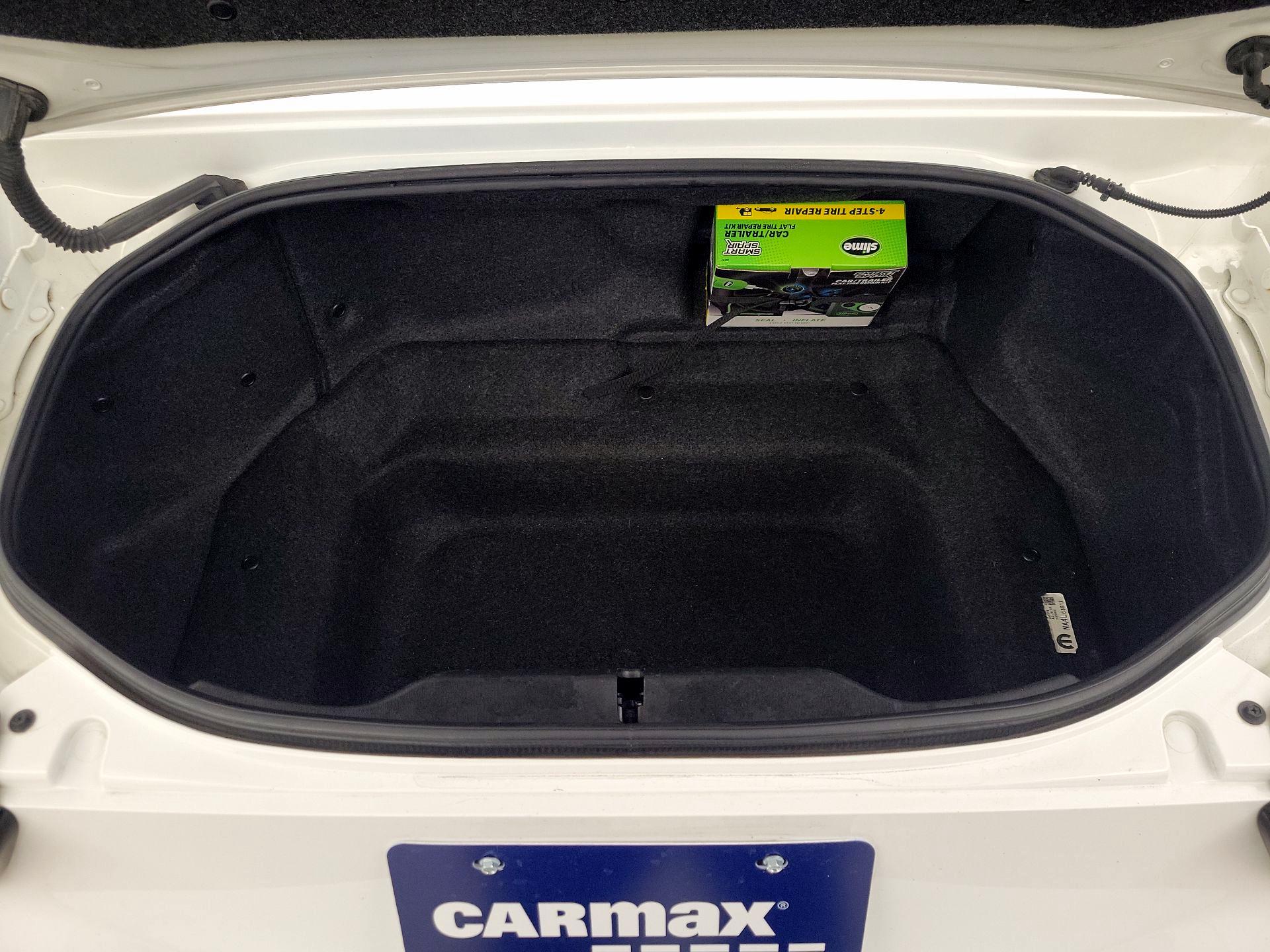 Thumbnail: 2018 Fiat 124 Spider - 19