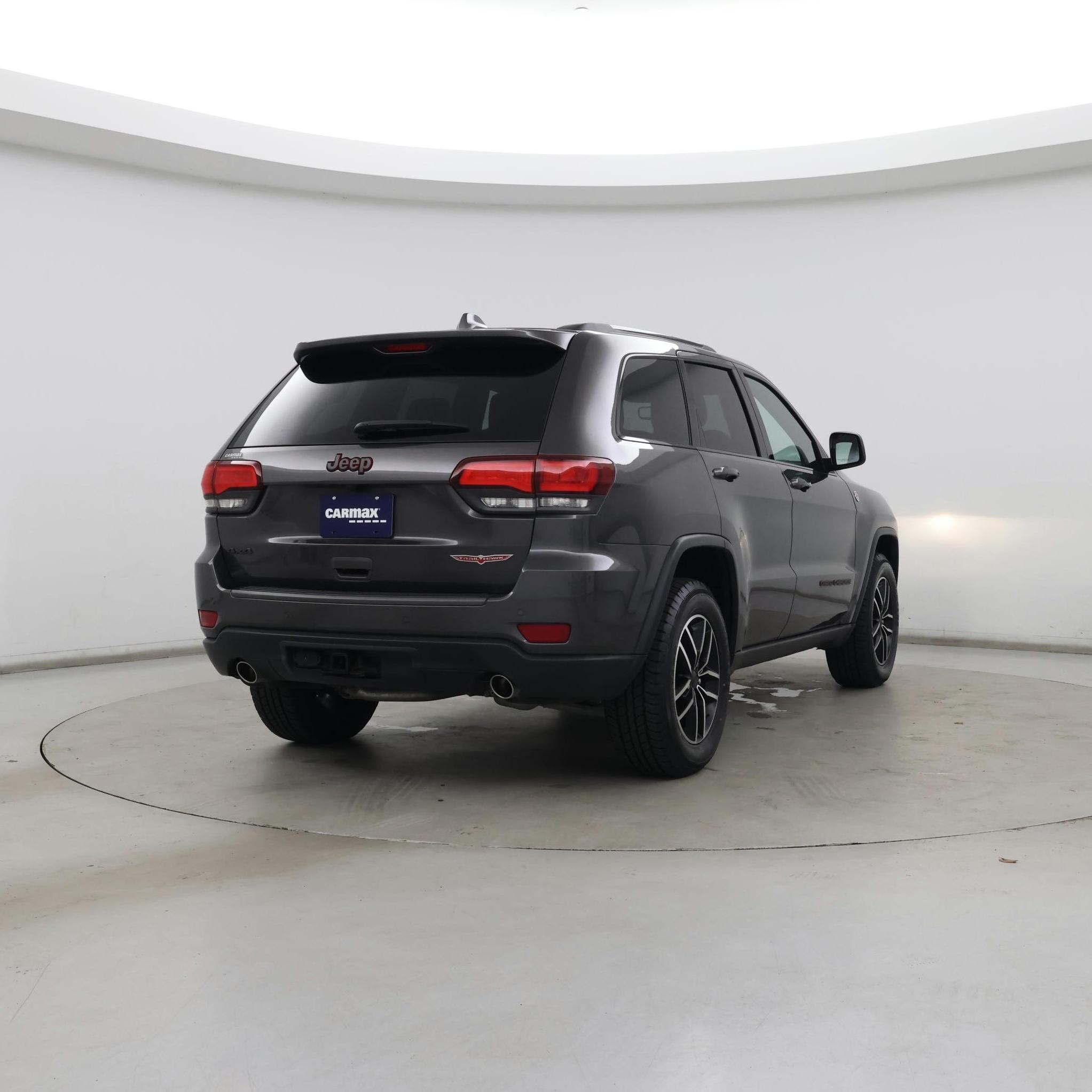 Thumbnail: 2020 Jeep Grand Cherokee - 8