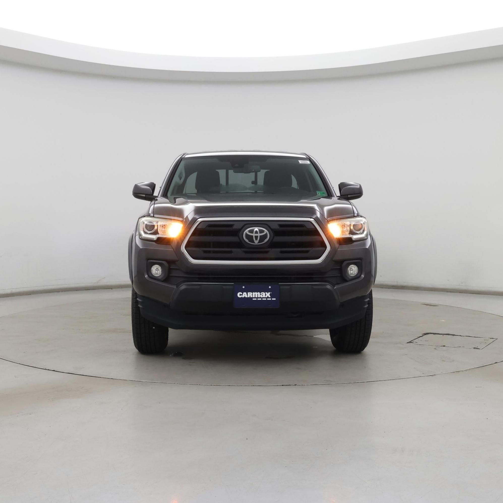 Thumbnail: 2018 Toyota Tacoma - 5