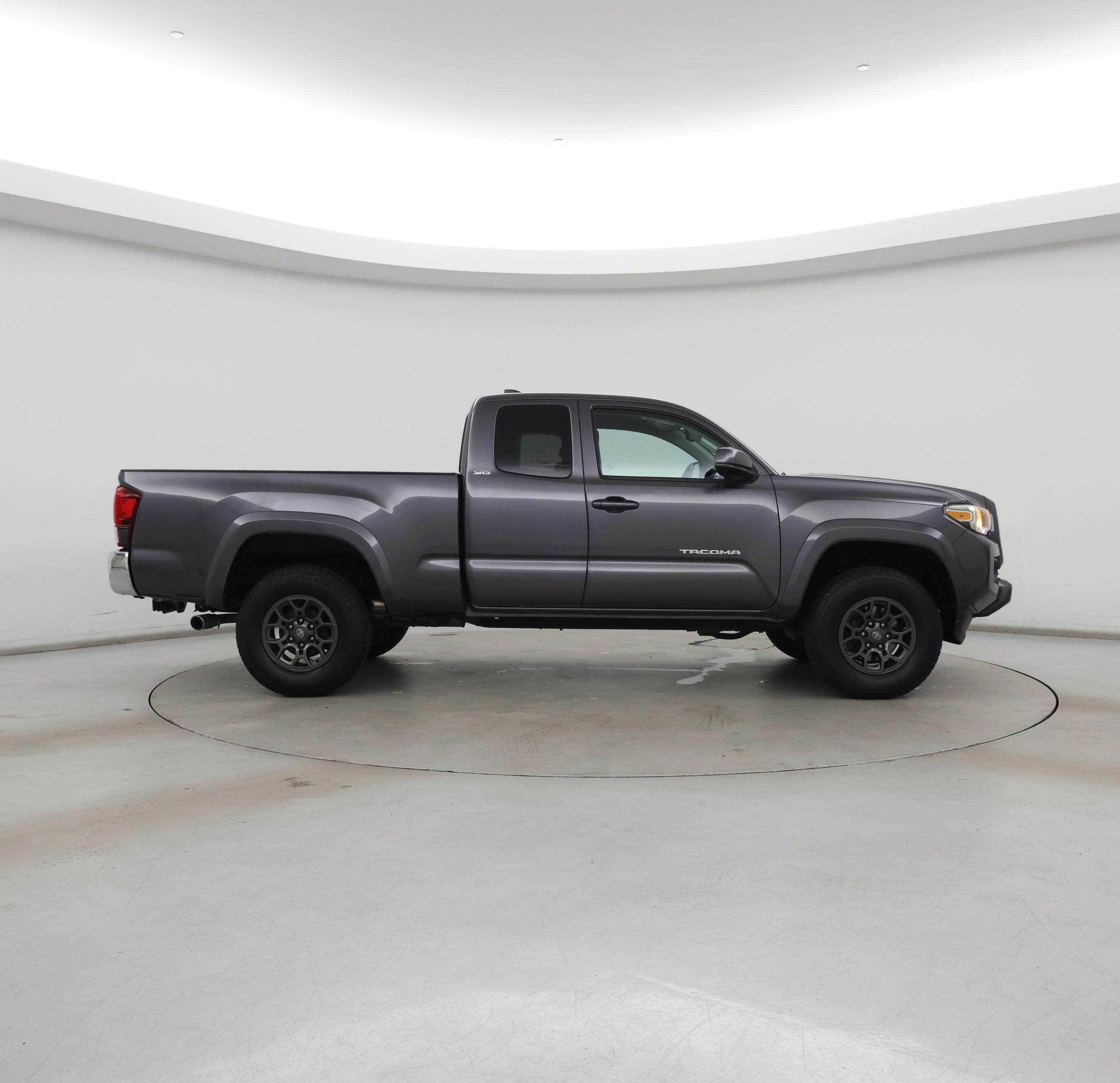 Thumbnail: 2018 Toyota Tacoma - 7
