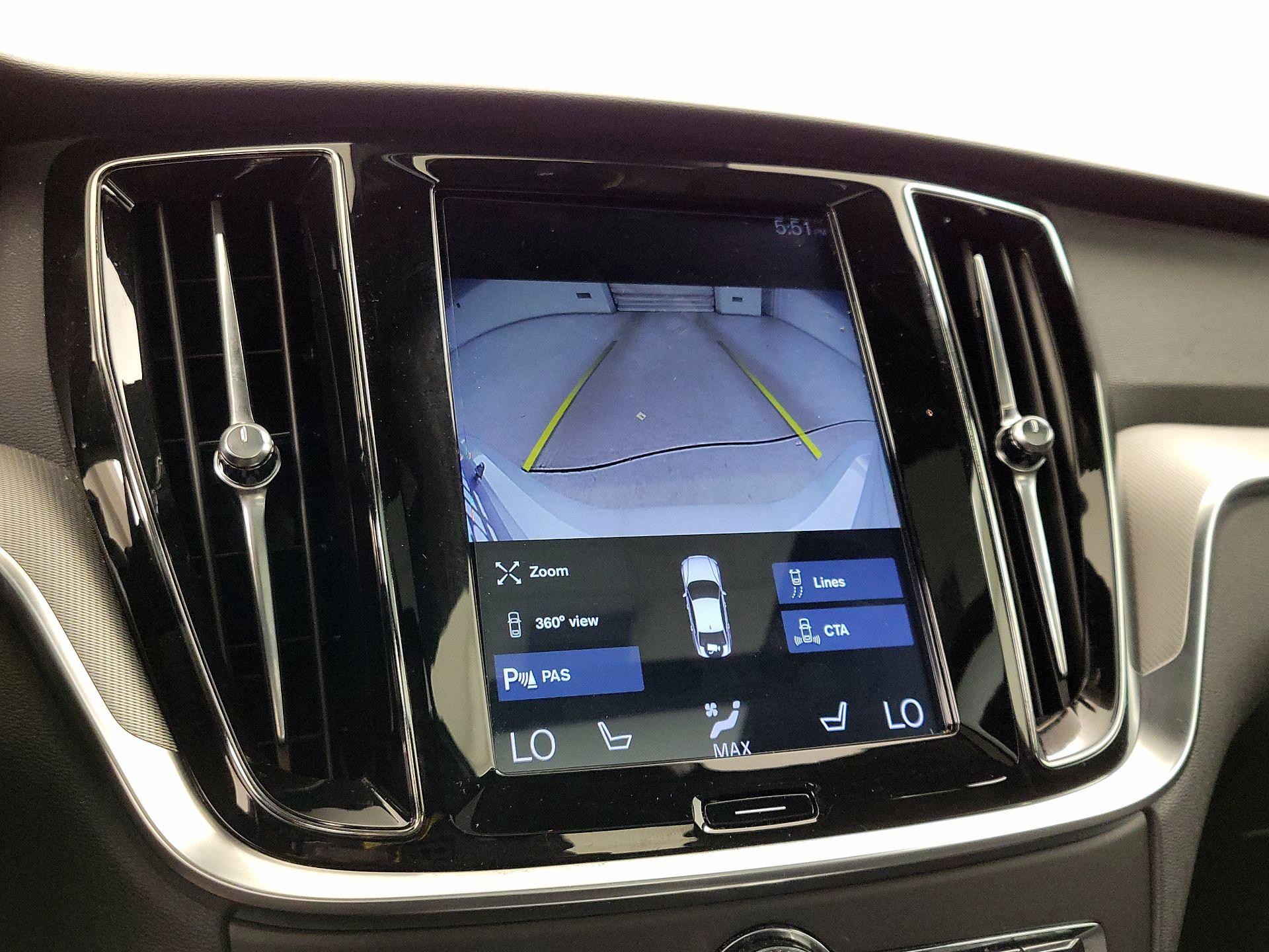 Thumbnail: 2019 Volvo S60 - 15