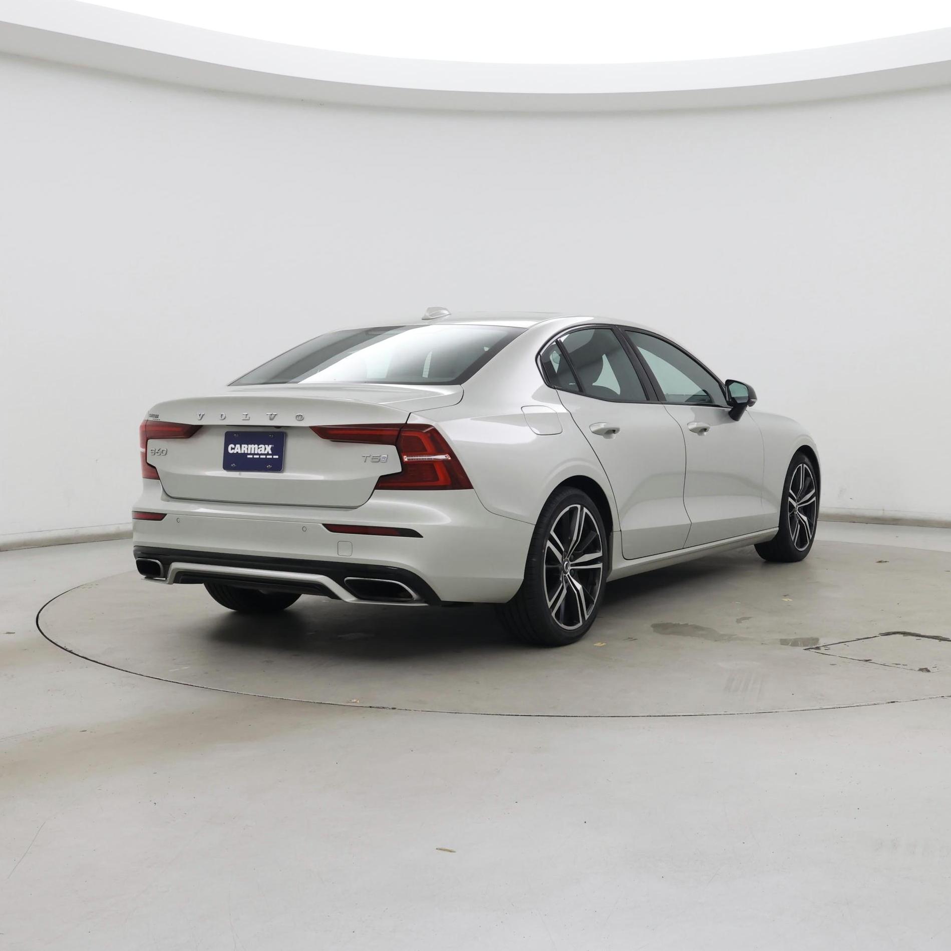 Thumbnail: 2019 Volvo S60 - 8
