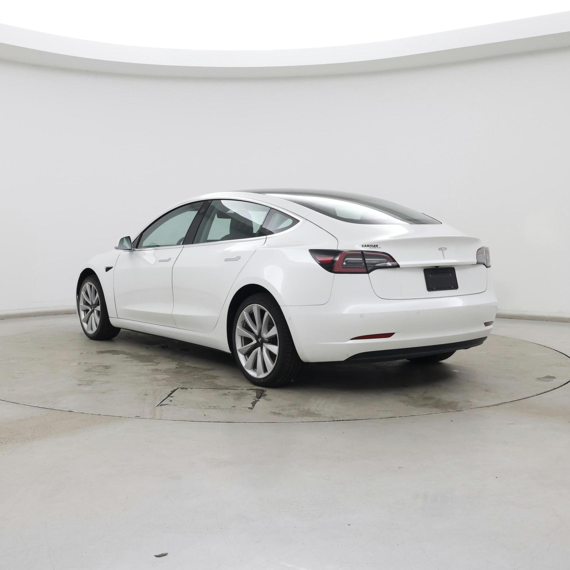Thumbnail: 2019 Tesla Model 3 - 2
