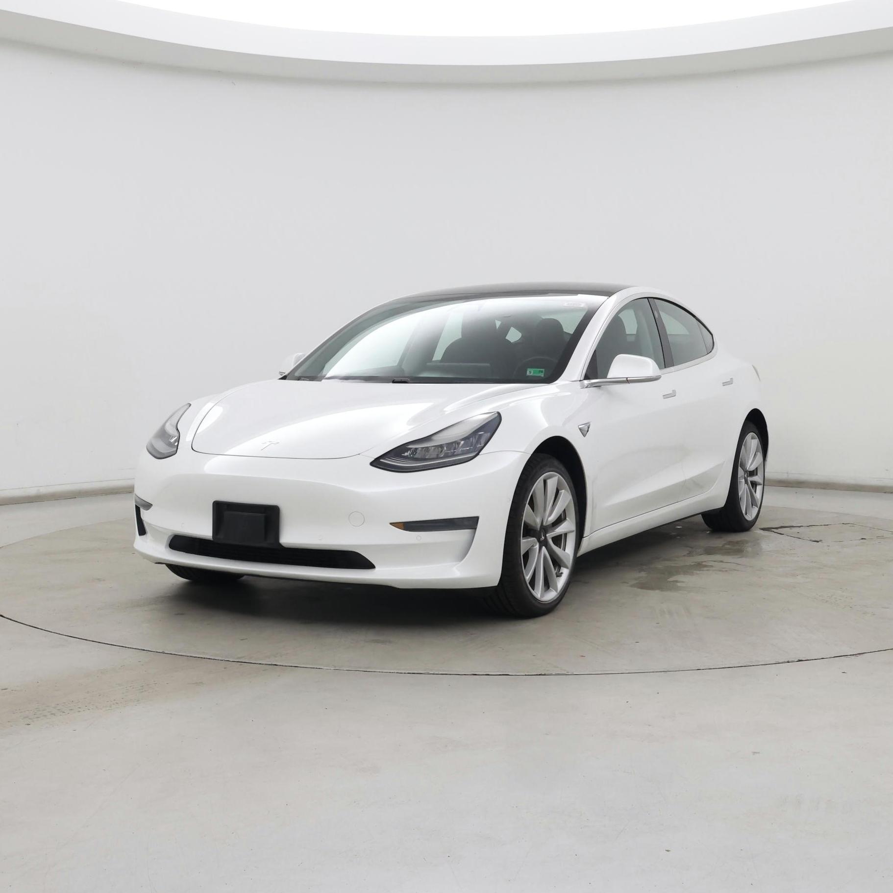 Thumbnail: 2019 Tesla Model 3 - 4