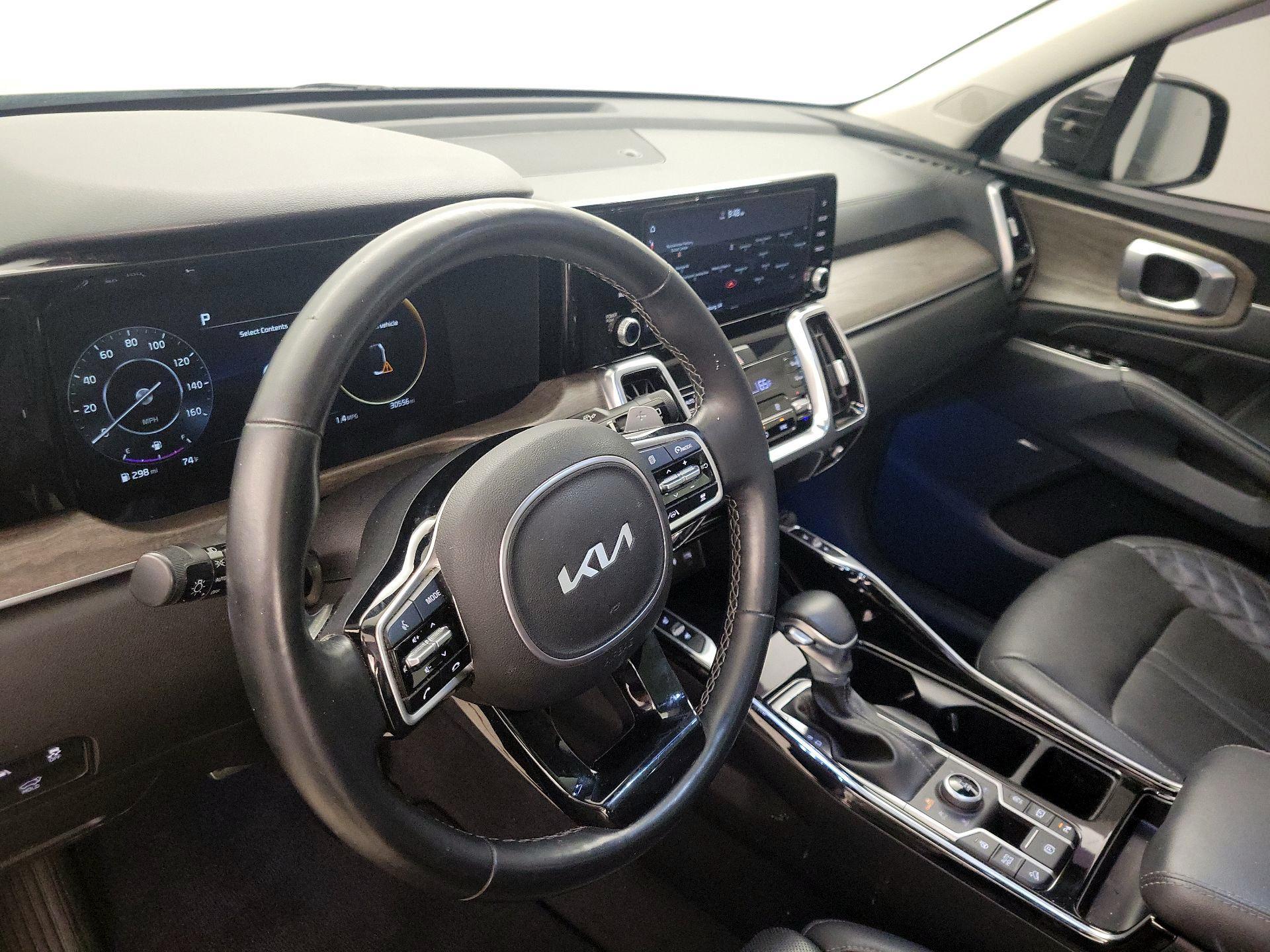 Thumbnail: 2022 Kia Sorento - 9