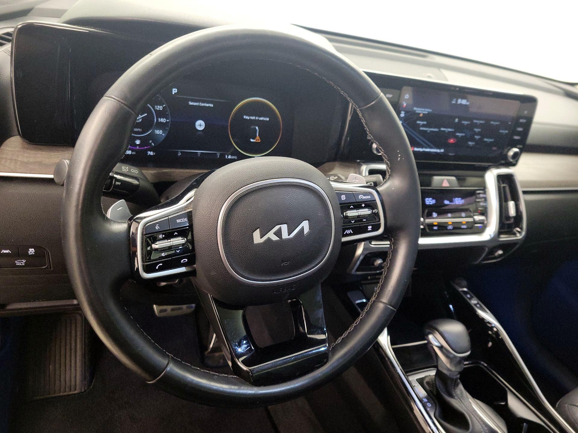 Thumbnail: 2022 Kia Sorento - 10