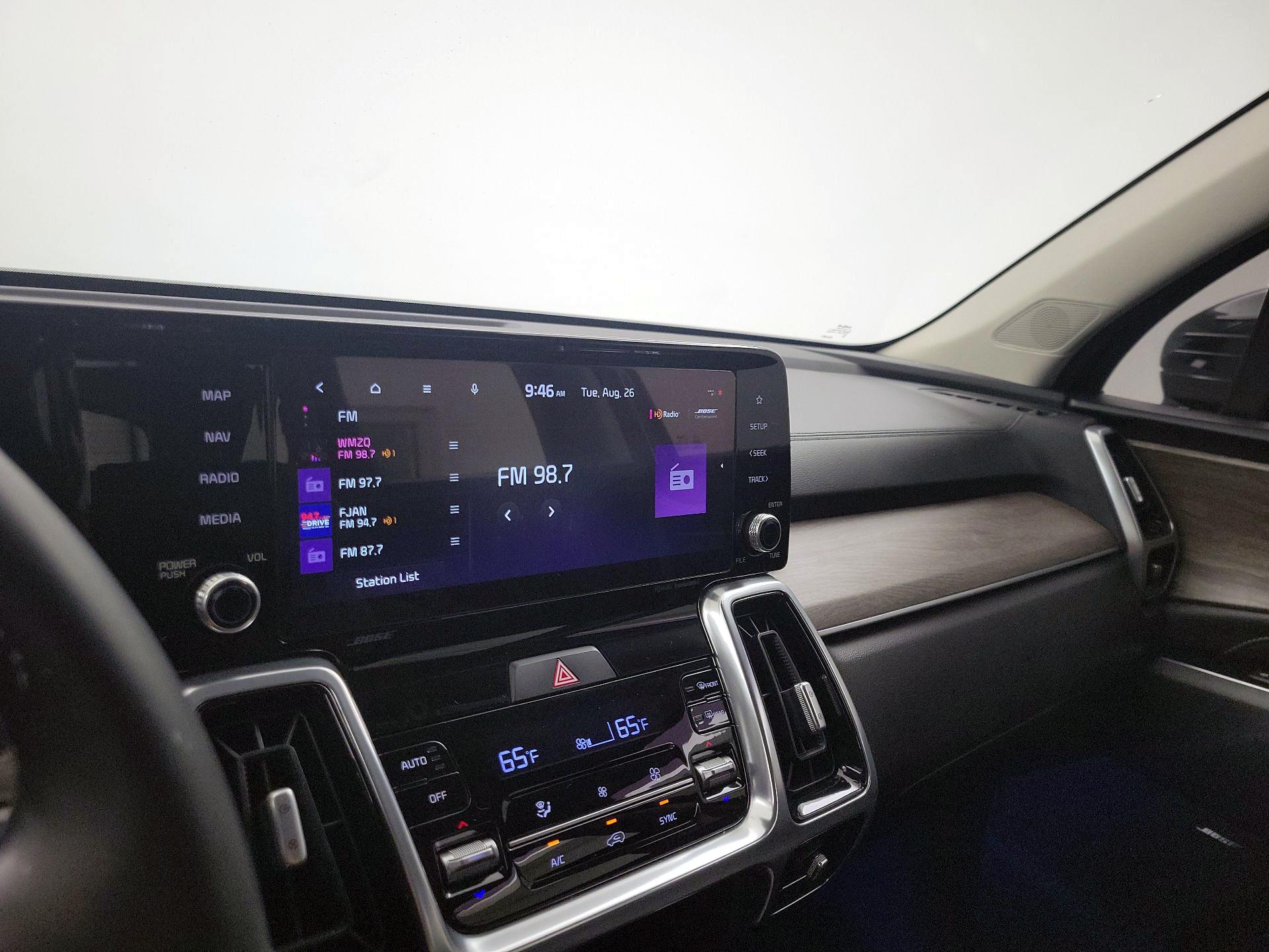 Thumbnail: 2022 Kia Sorento - 16