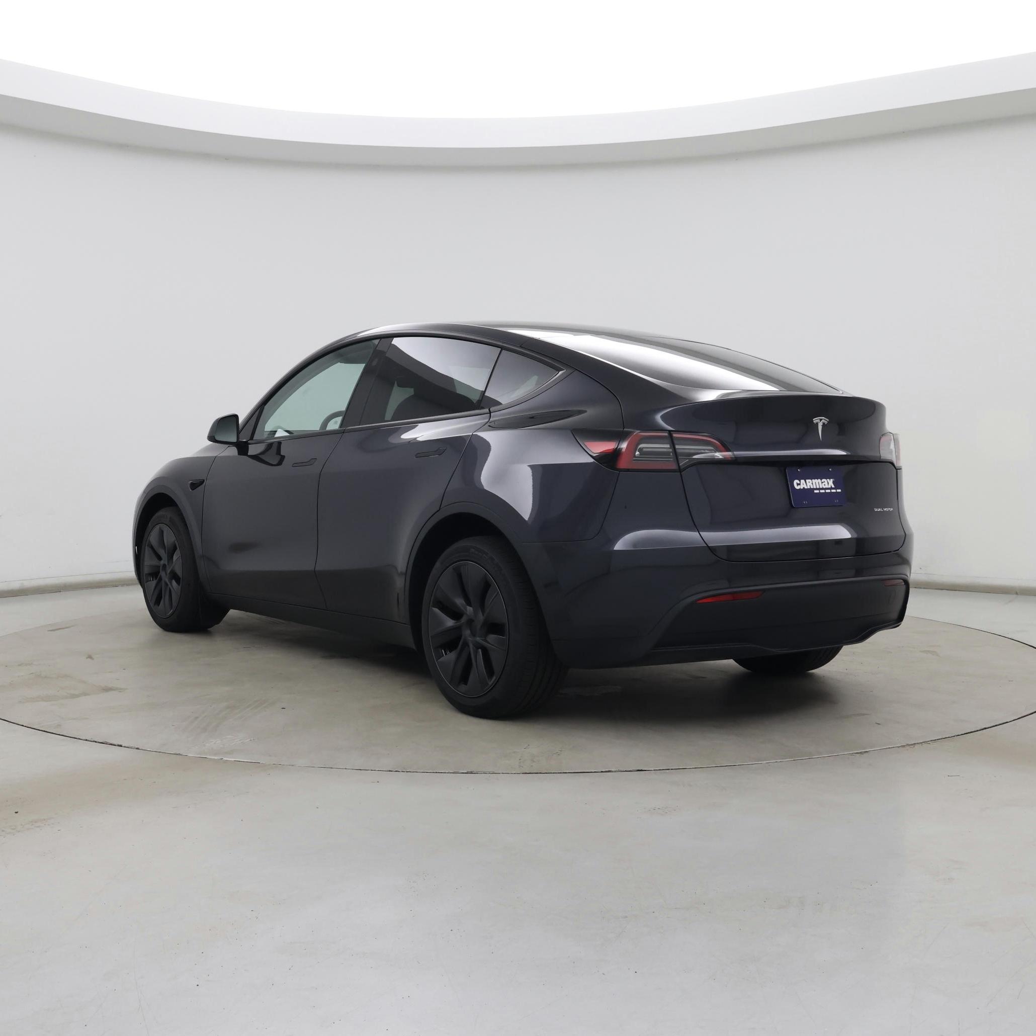 Thumbnail: 2025 Tesla Model Y - 2