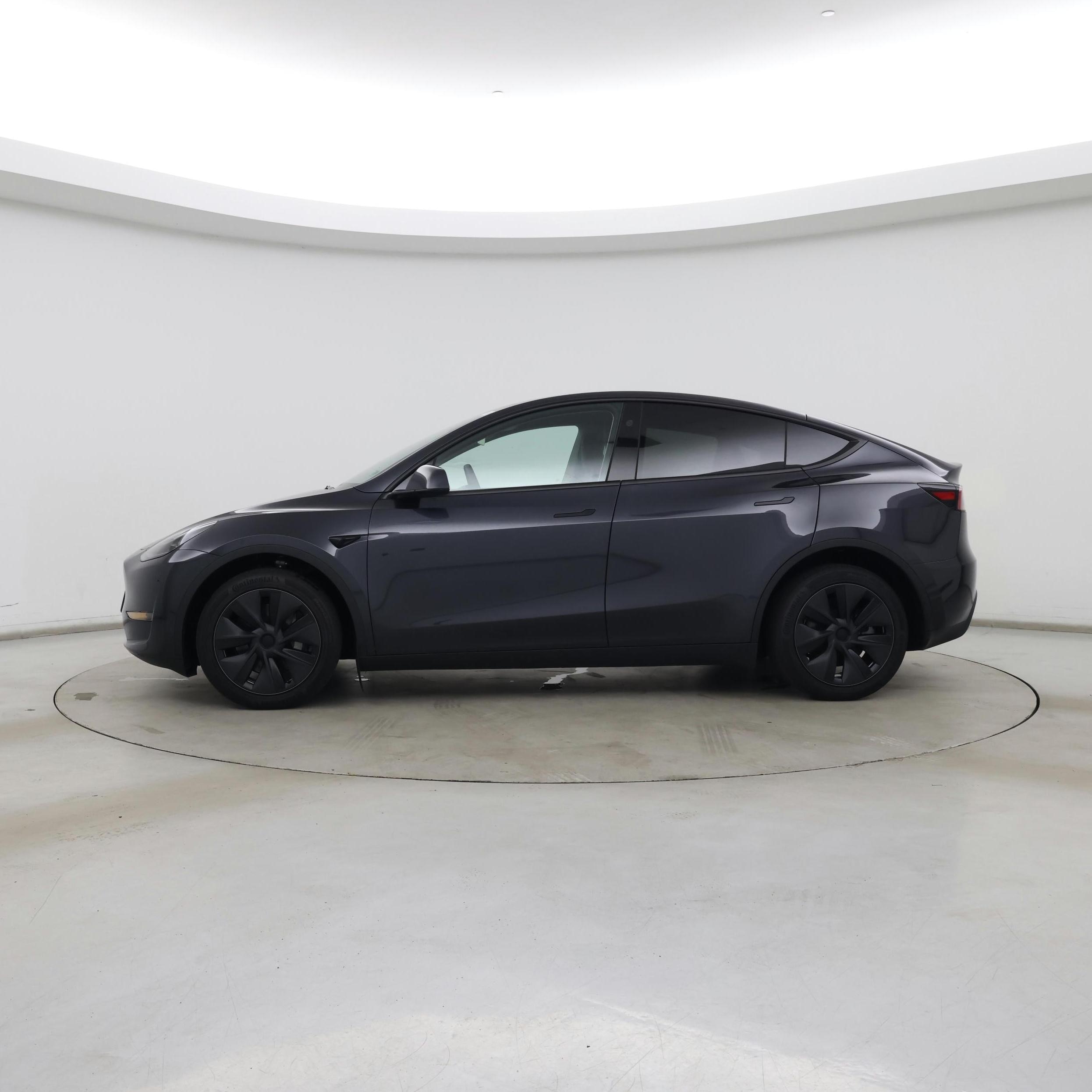 Thumbnail: 2025 Tesla Model Y - 3