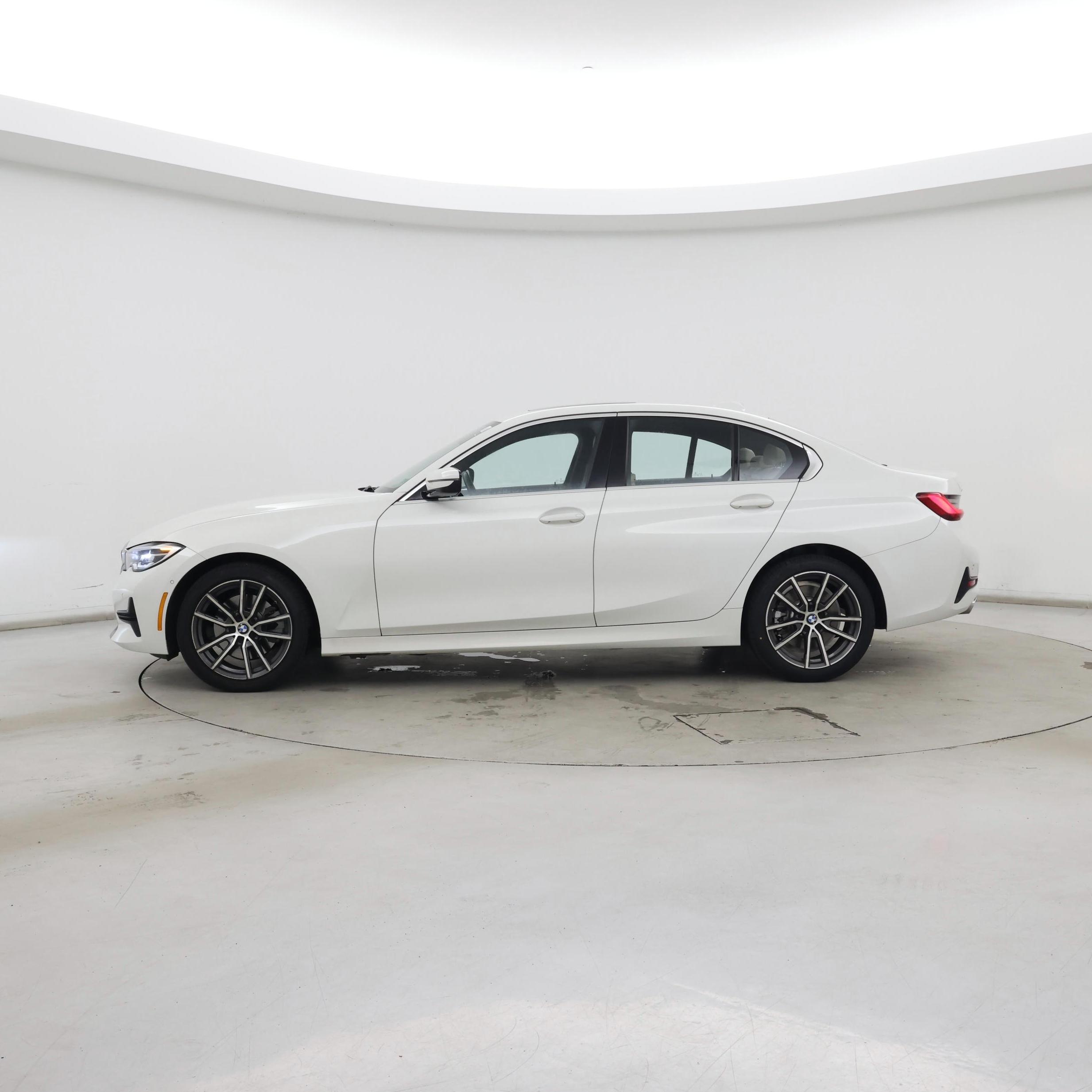 Thumbnail: 2019 BMW 3 Series - 3