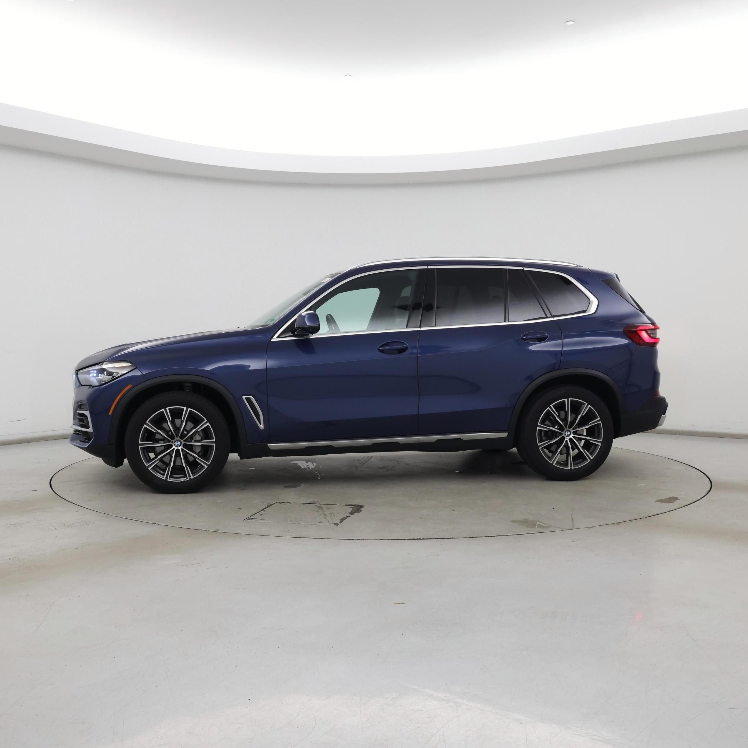 Thumbnail: 2023 BMW X5 - 3