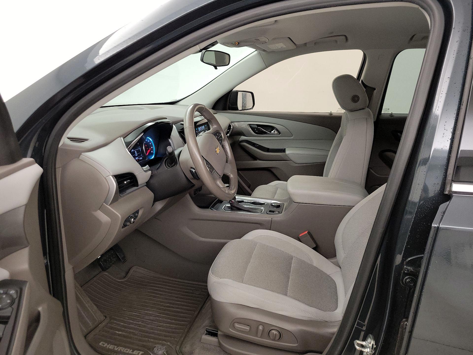Thumbnail: 2019 Chevrolet Traverse - 11