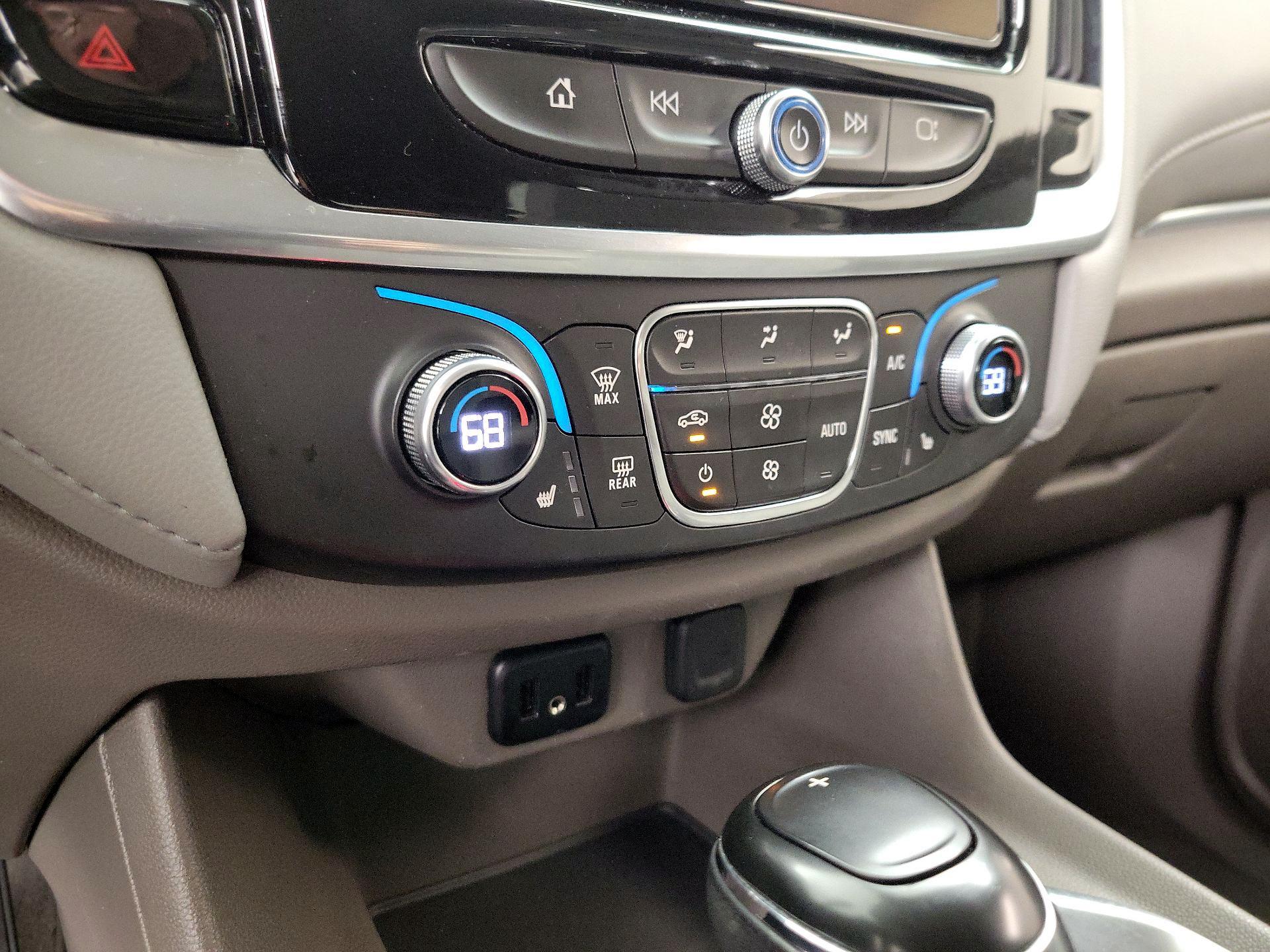 Thumbnail: 2019 Chevrolet Traverse - 16