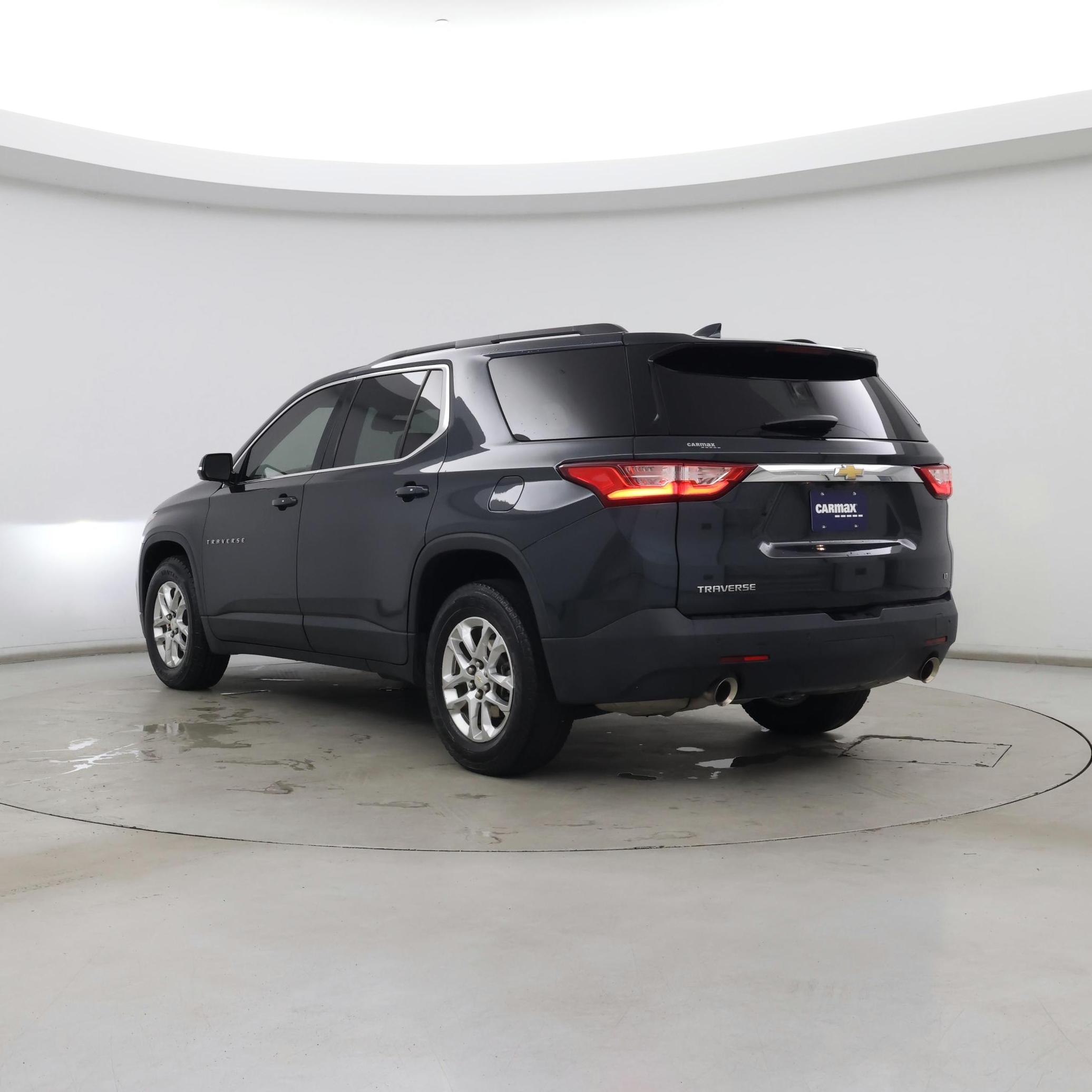 Thumbnail: 2019 Chevrolet Traverse - 2