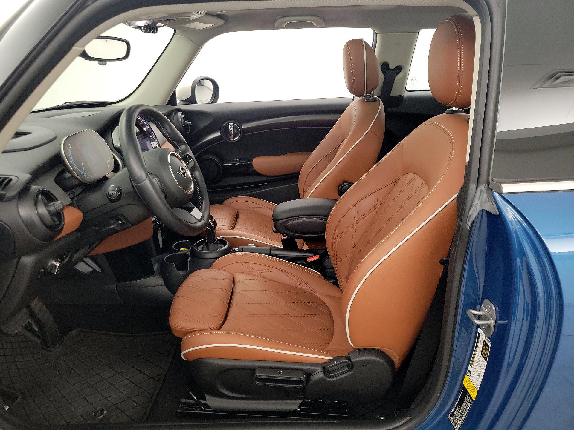Thumbnail: 2022 MINI Cooper Hardtop - 11