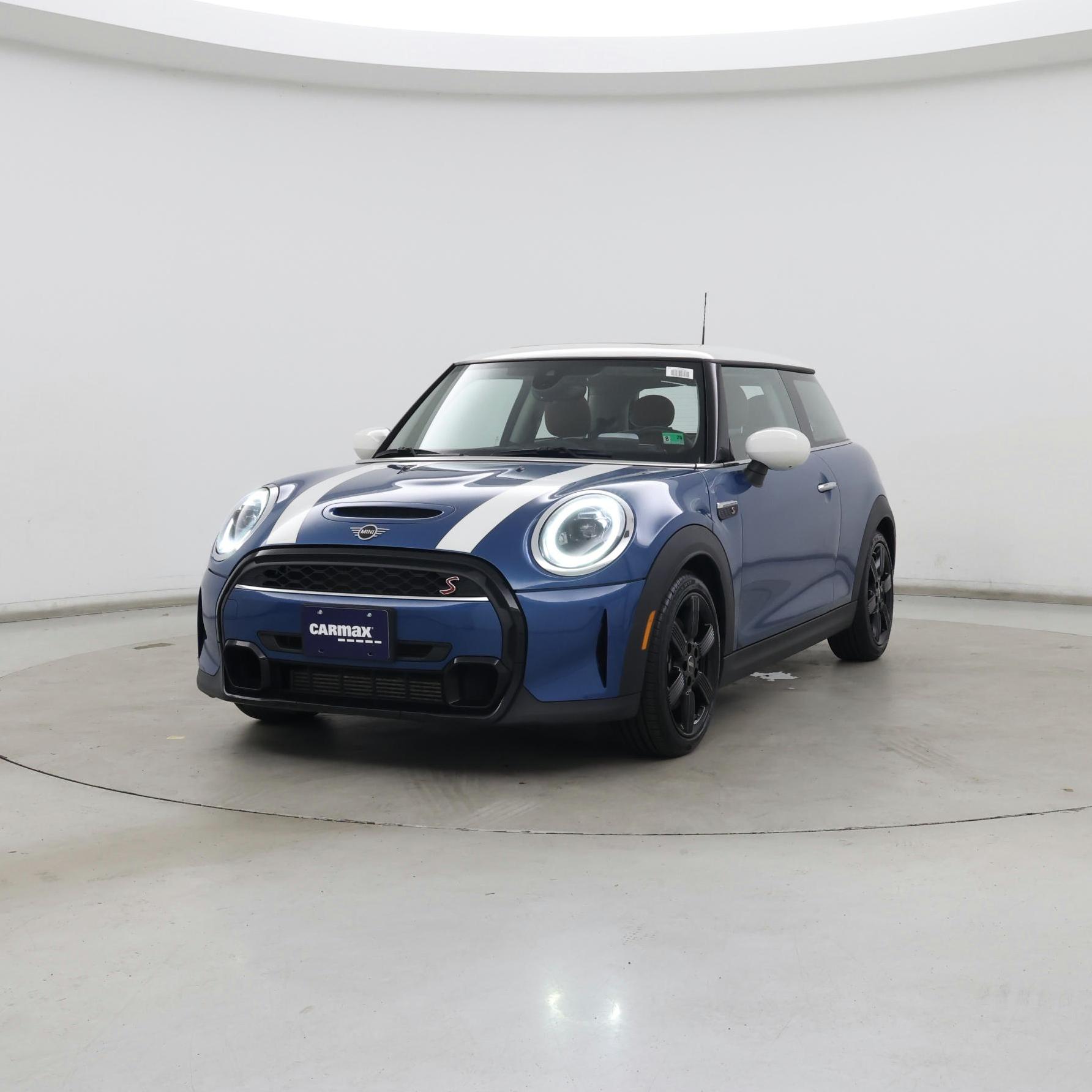 Thumbnail: 2022 MINI Cooper Hardtop - 4