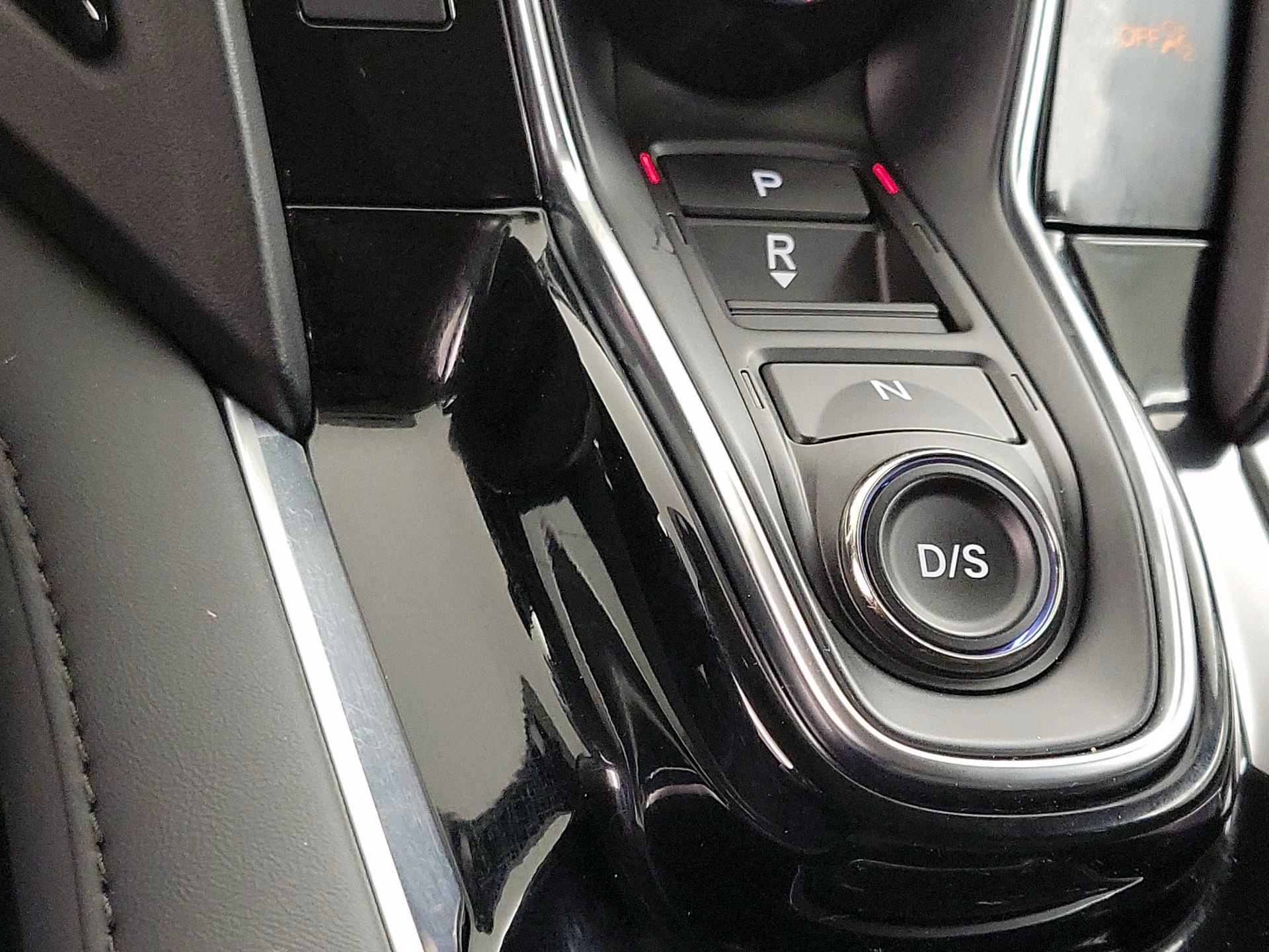 Thumbnail: 2021 Acura RDX - 17