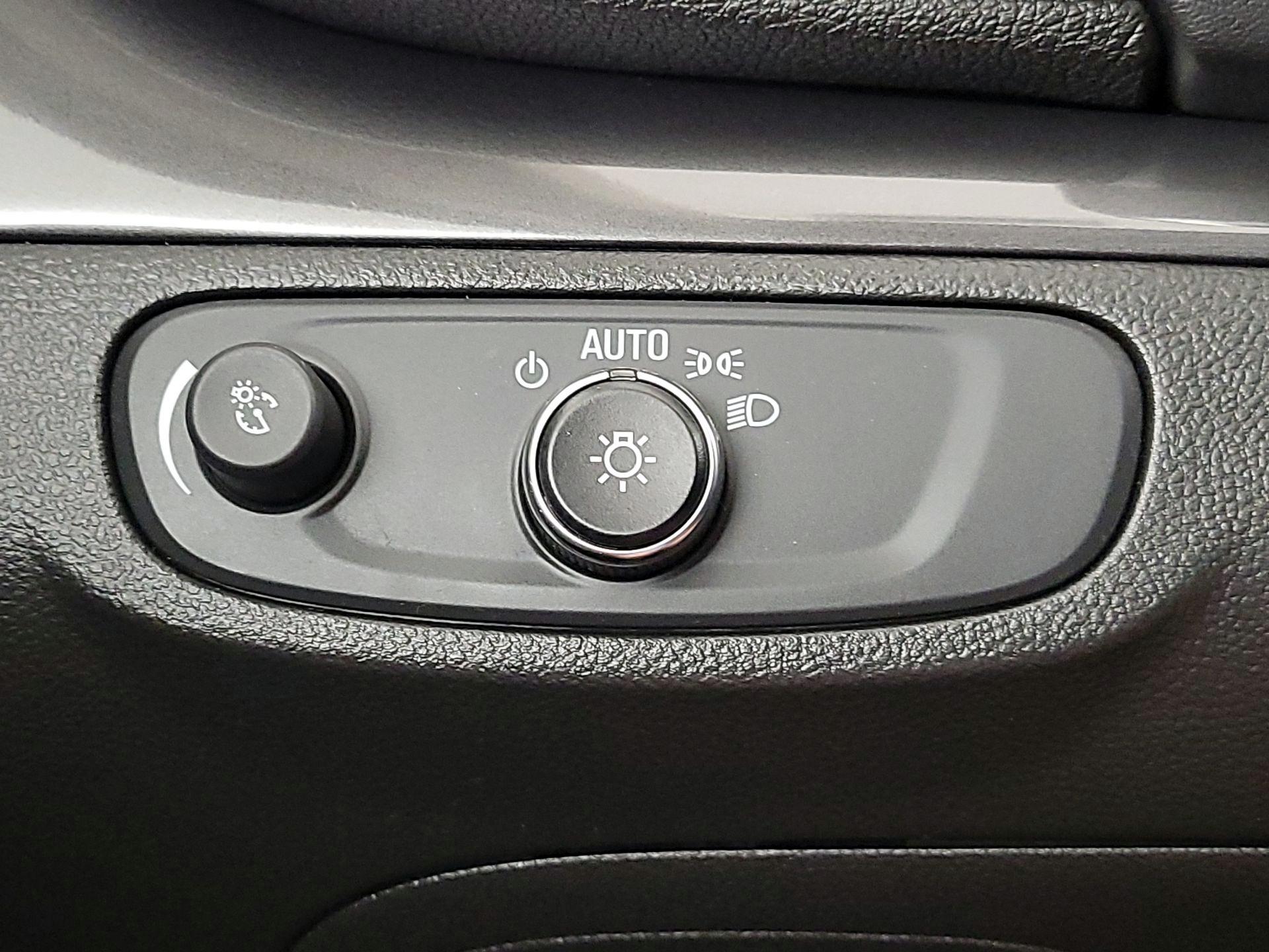 Thumbnail: 2021 Buick Encore - 13