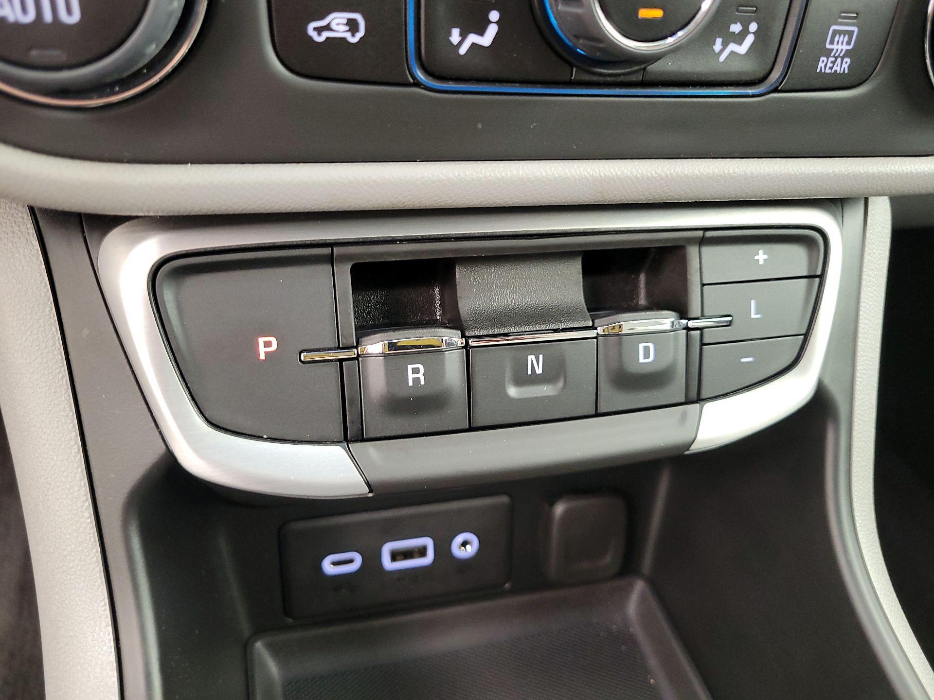 Thumbnail: 2023 GMC Terrain - 17