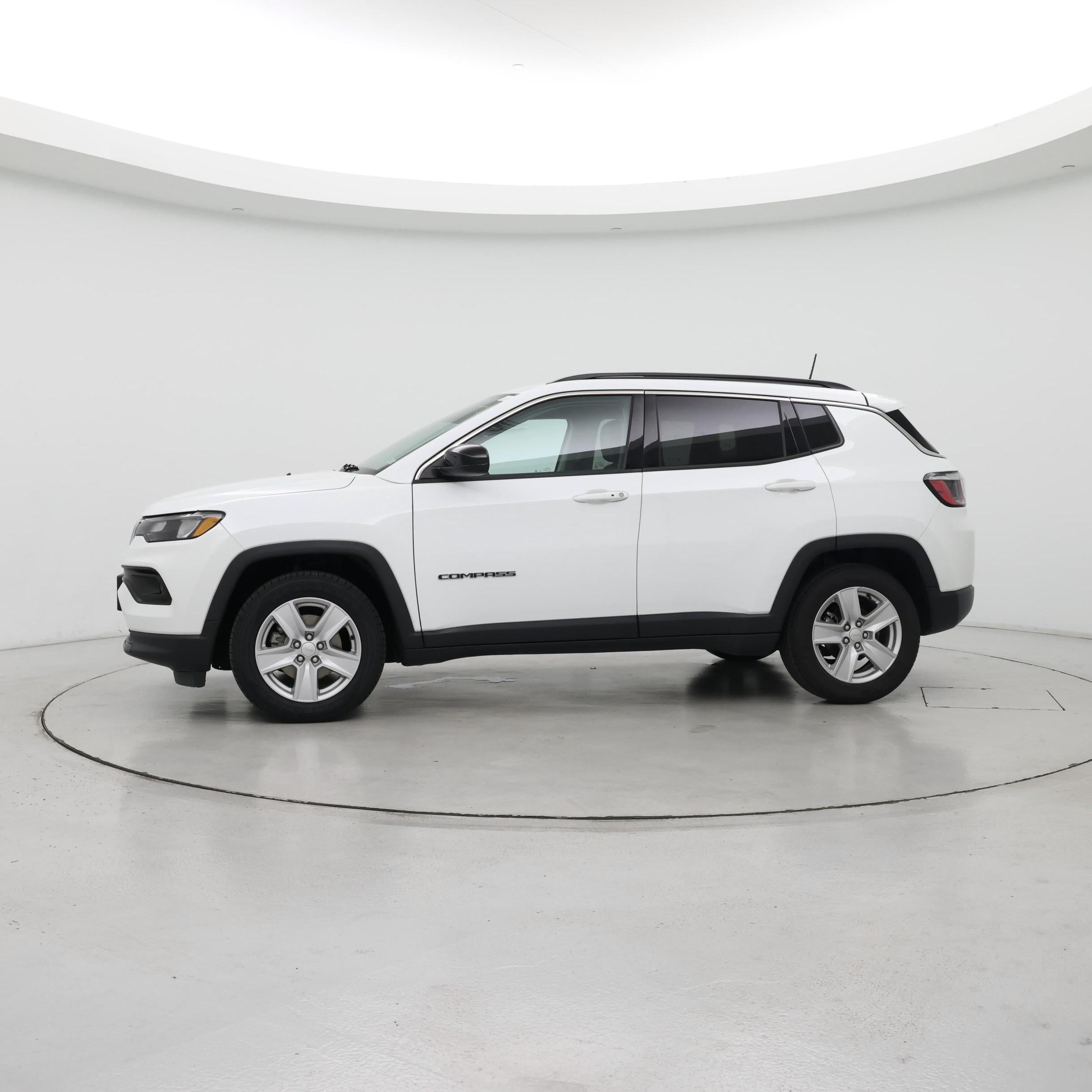 Thumbnail: 2022 Jeep Compass - 3