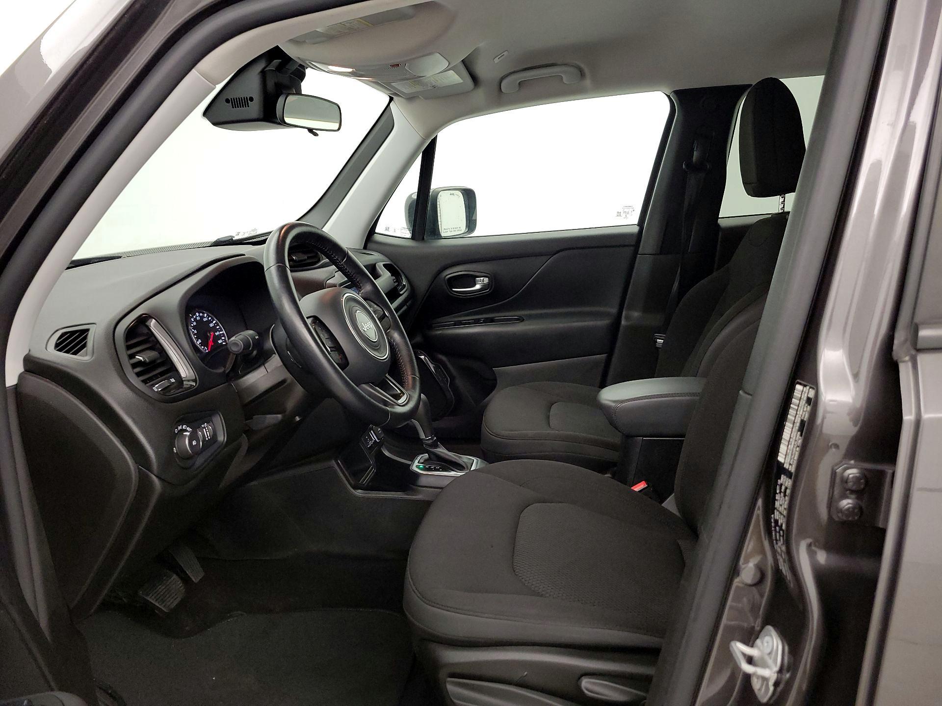 Thumbnail: 2020 Jeep Renegade - 11