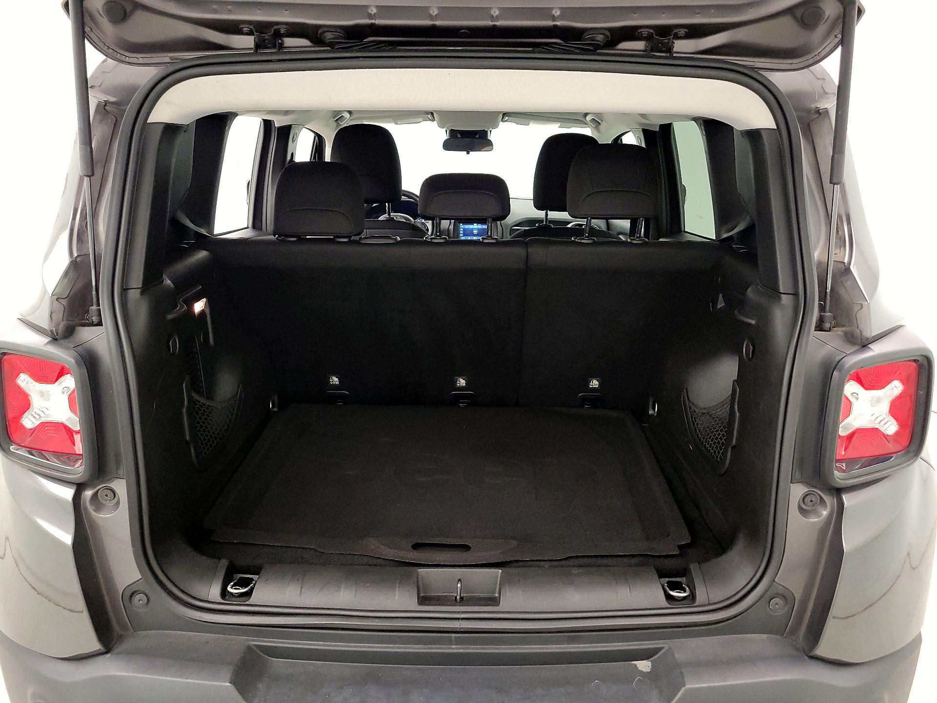 Thumbnail: 2020 Jeep Renegade - 20