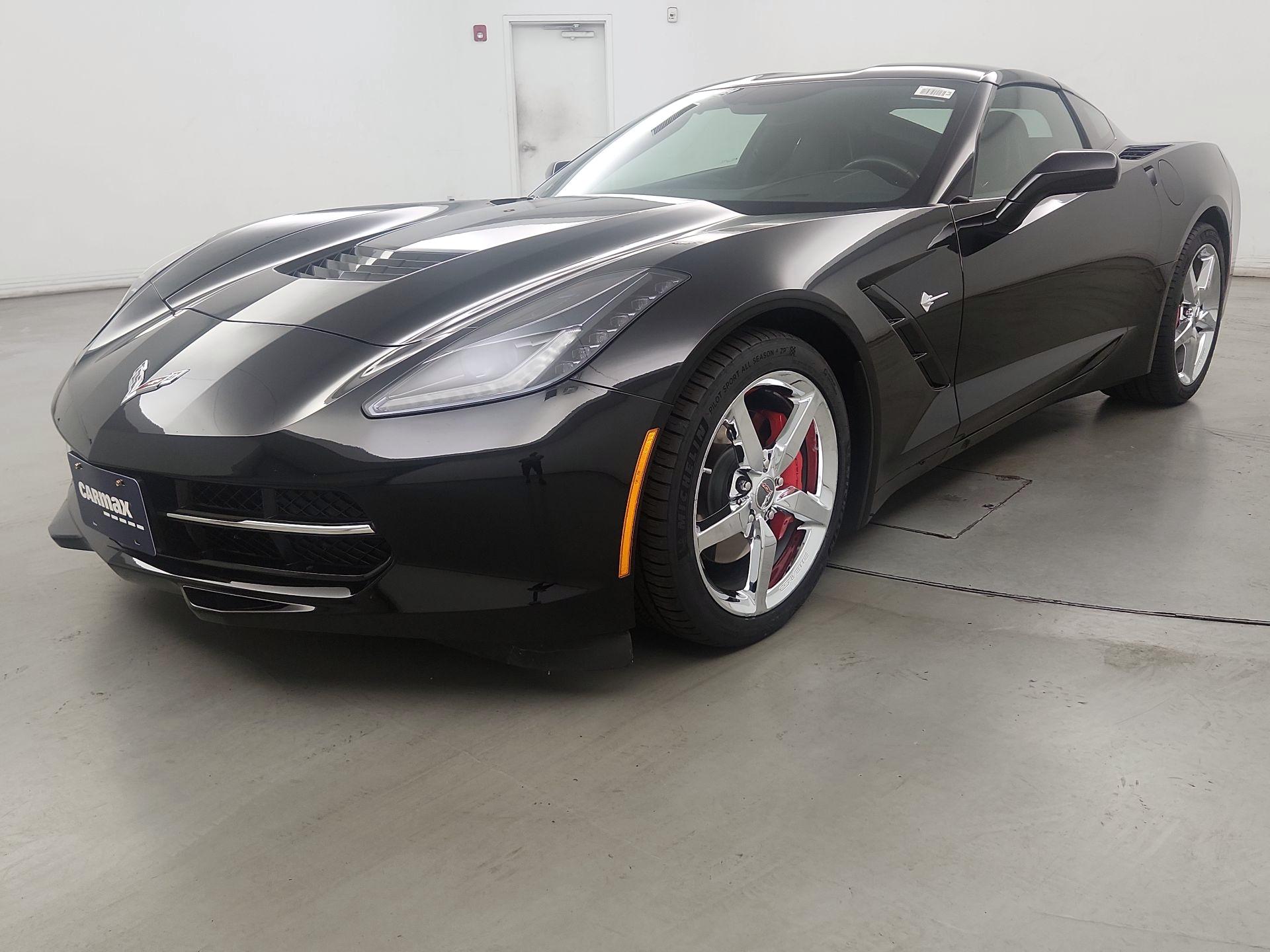 Thumbnail: 2015 Chevrolet Corvette - 3