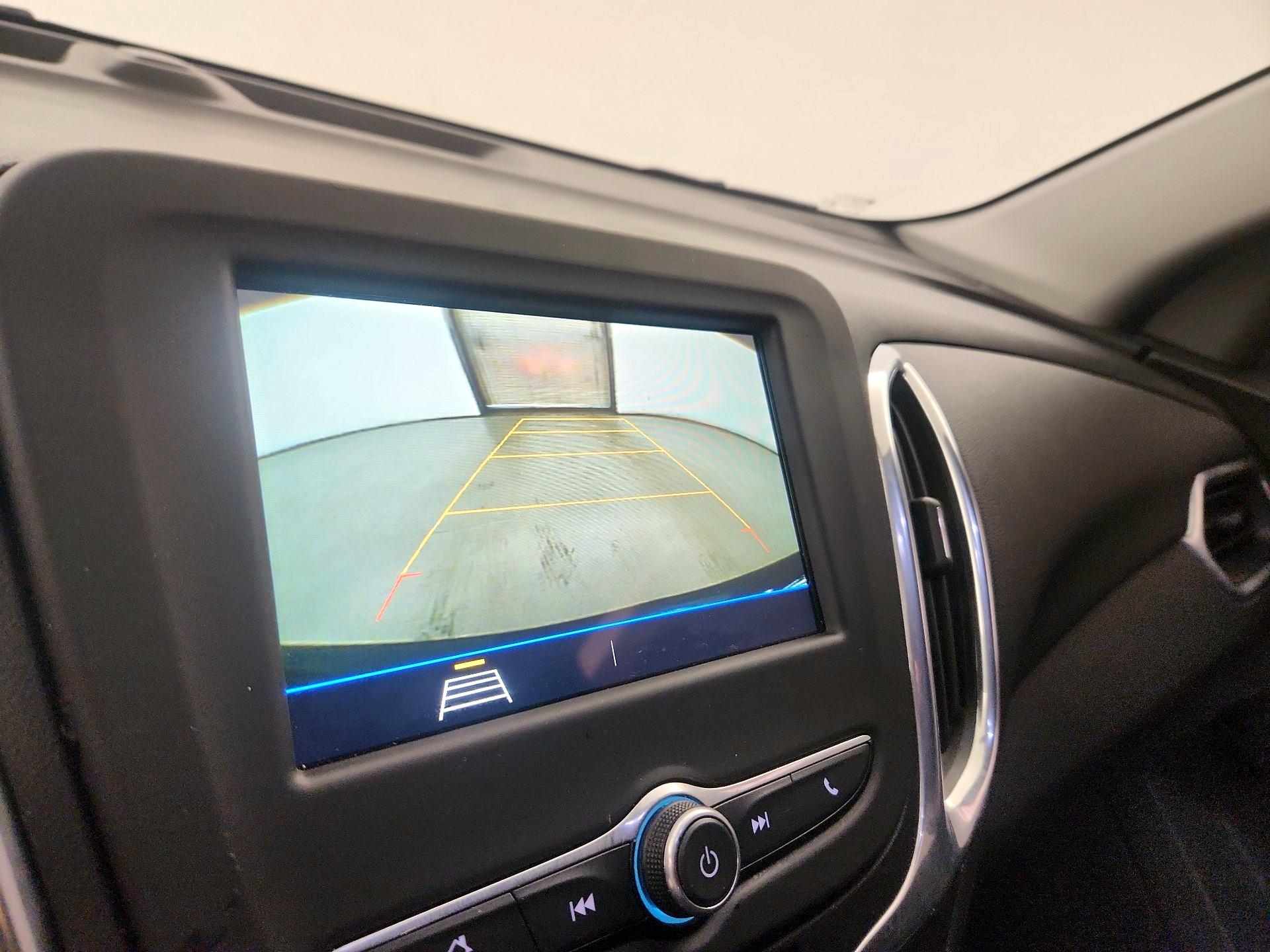 Thumbnail: 2019 Chevrolet Equinox - 14