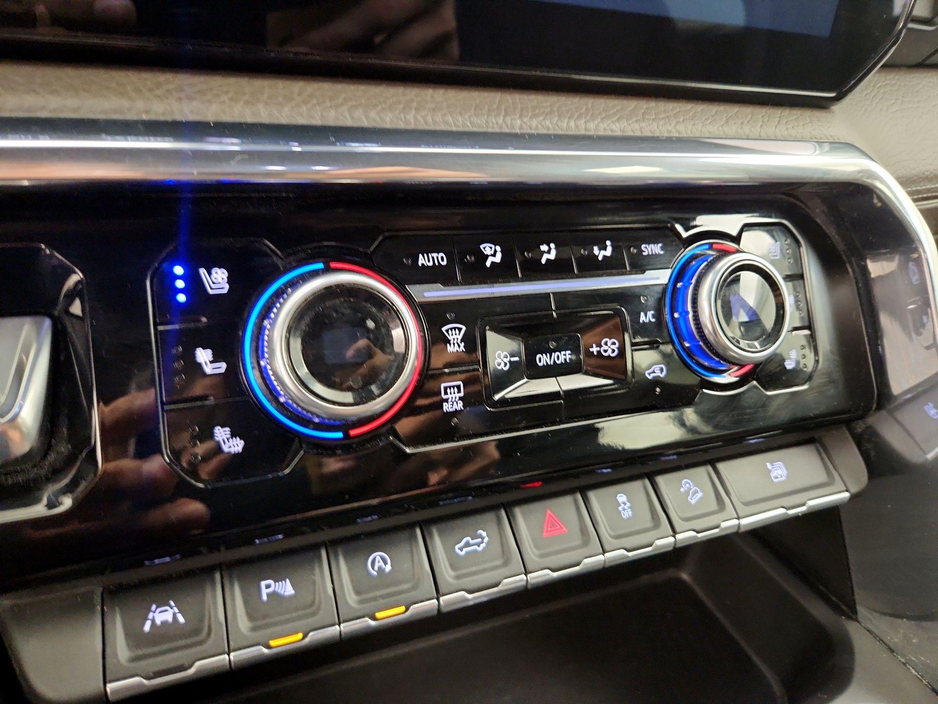Thumbnail: 2023 GMC Sierra 1500 - 17