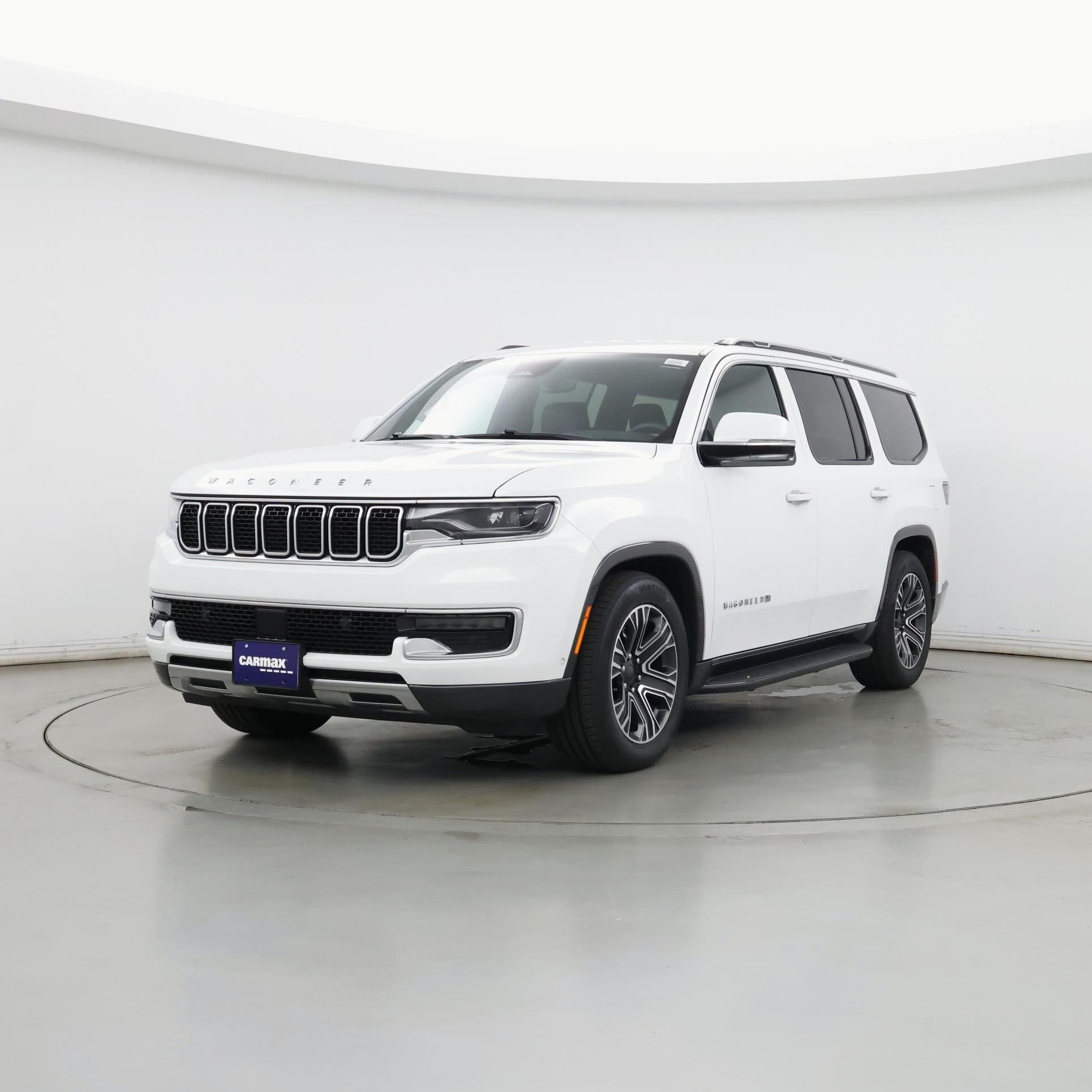 Thumbnail: 2022 Jeep Wagoneer - 4