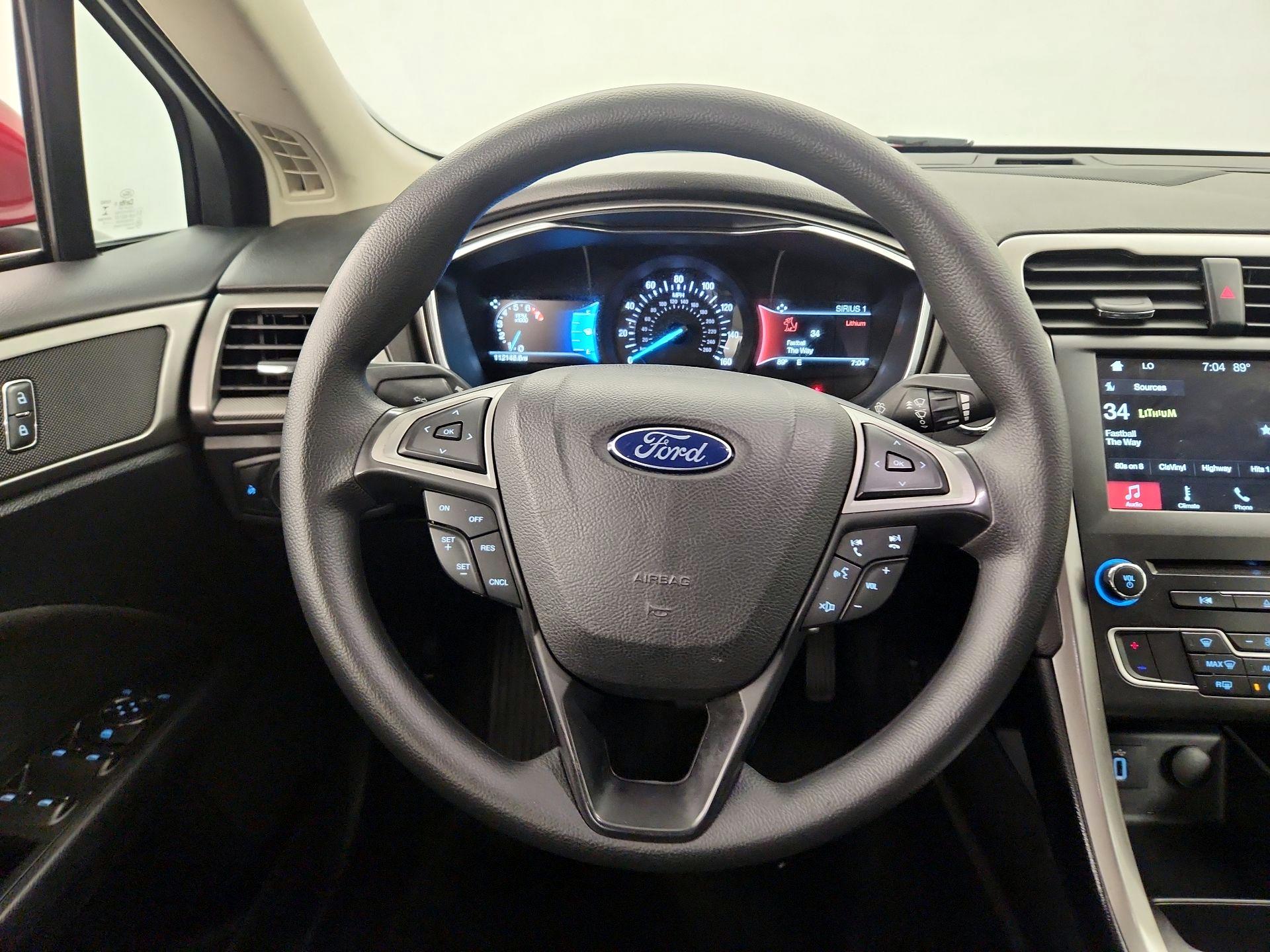 Thumbnail: 2017 Ford Fusion - 10