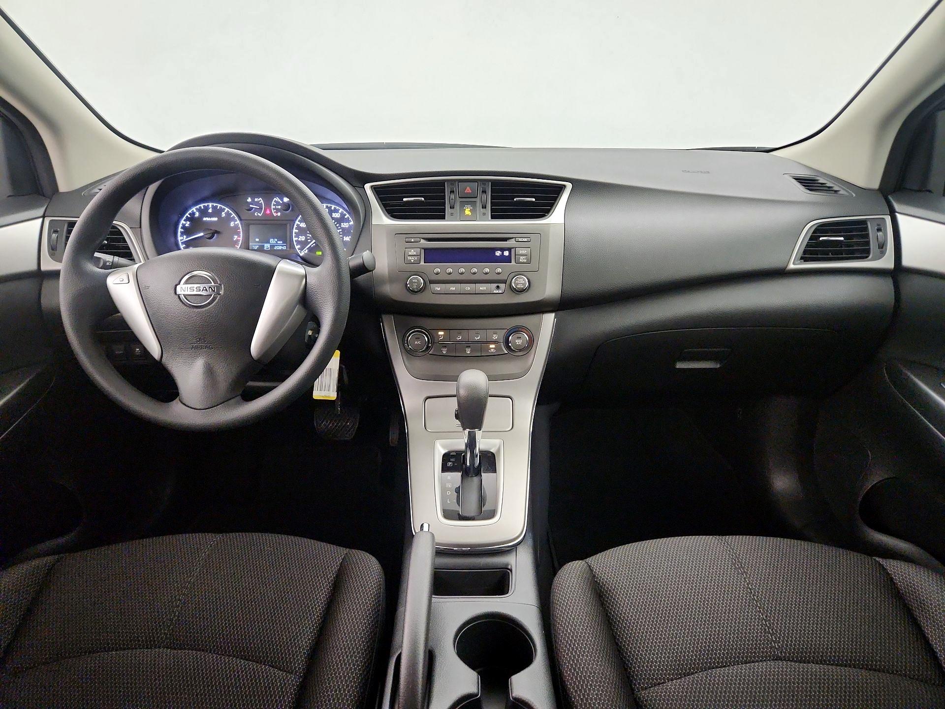 Thumbnail: 2013 Nissan Sentra - 9
