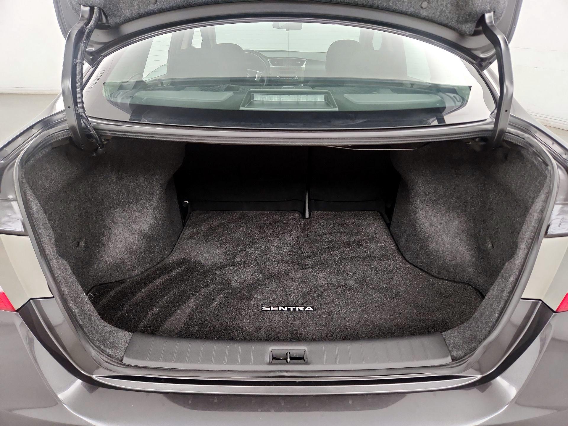 Thumbnail: 2013 Nissan Sentra - 19