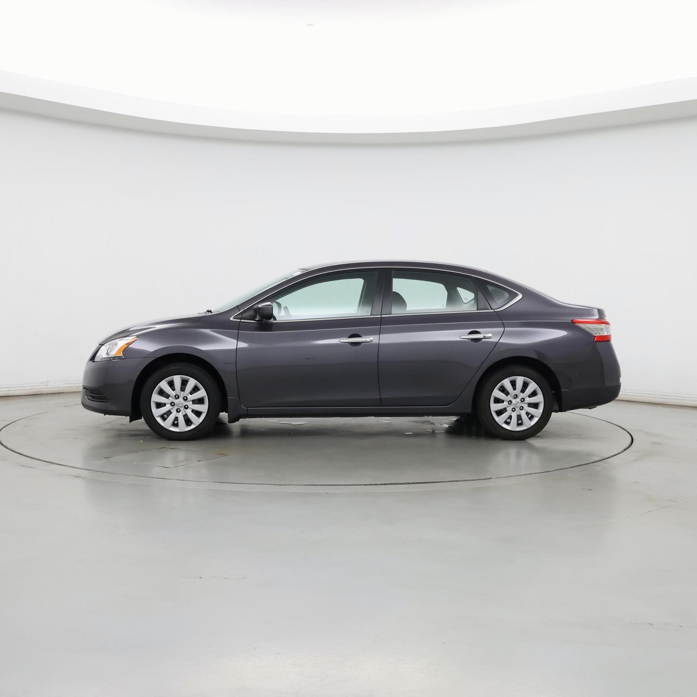 Thumbnail: 2013 Nissan Sentra - 3