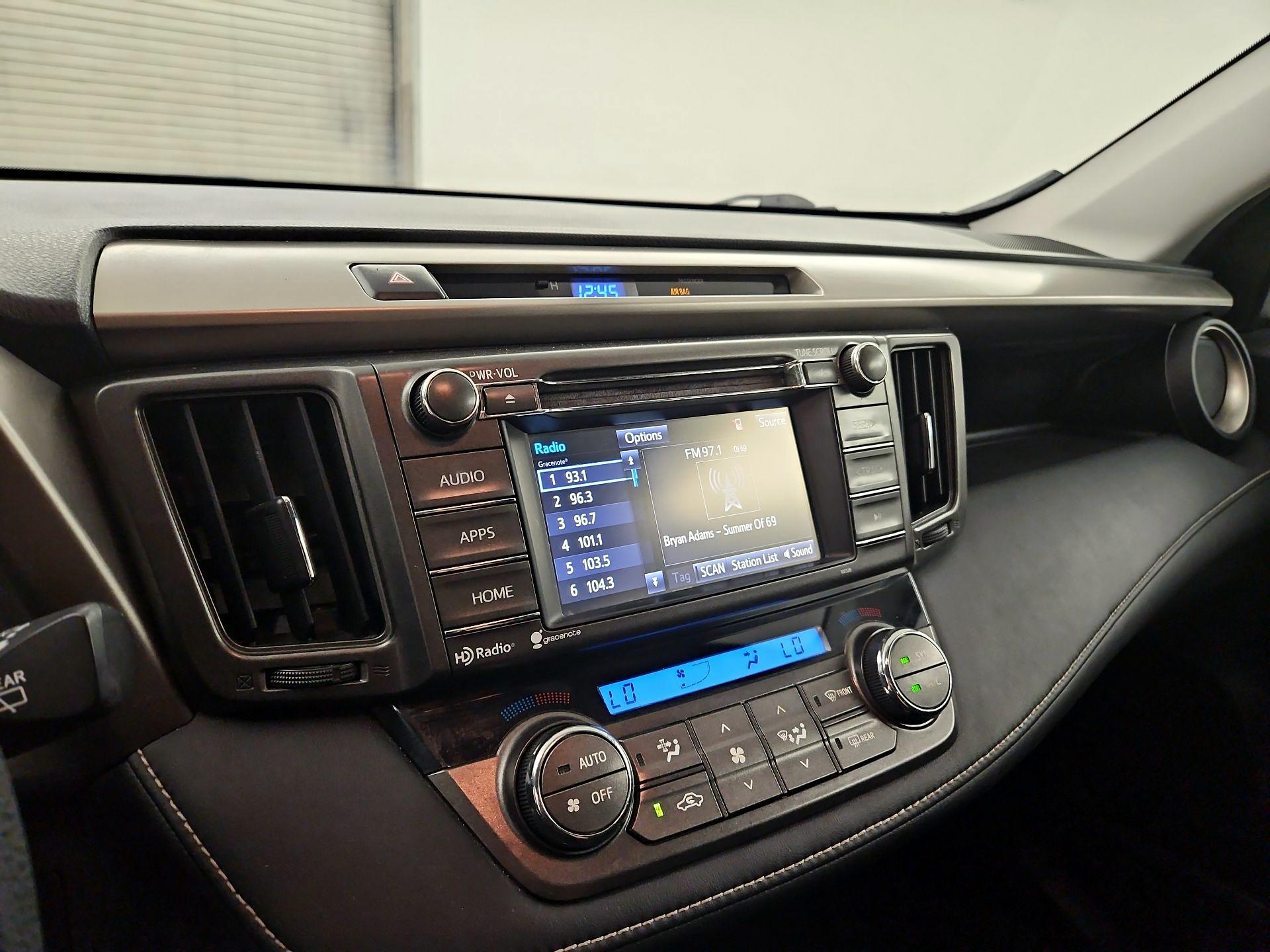 Thumbnail: 2015 Toyota RAV4 - 13