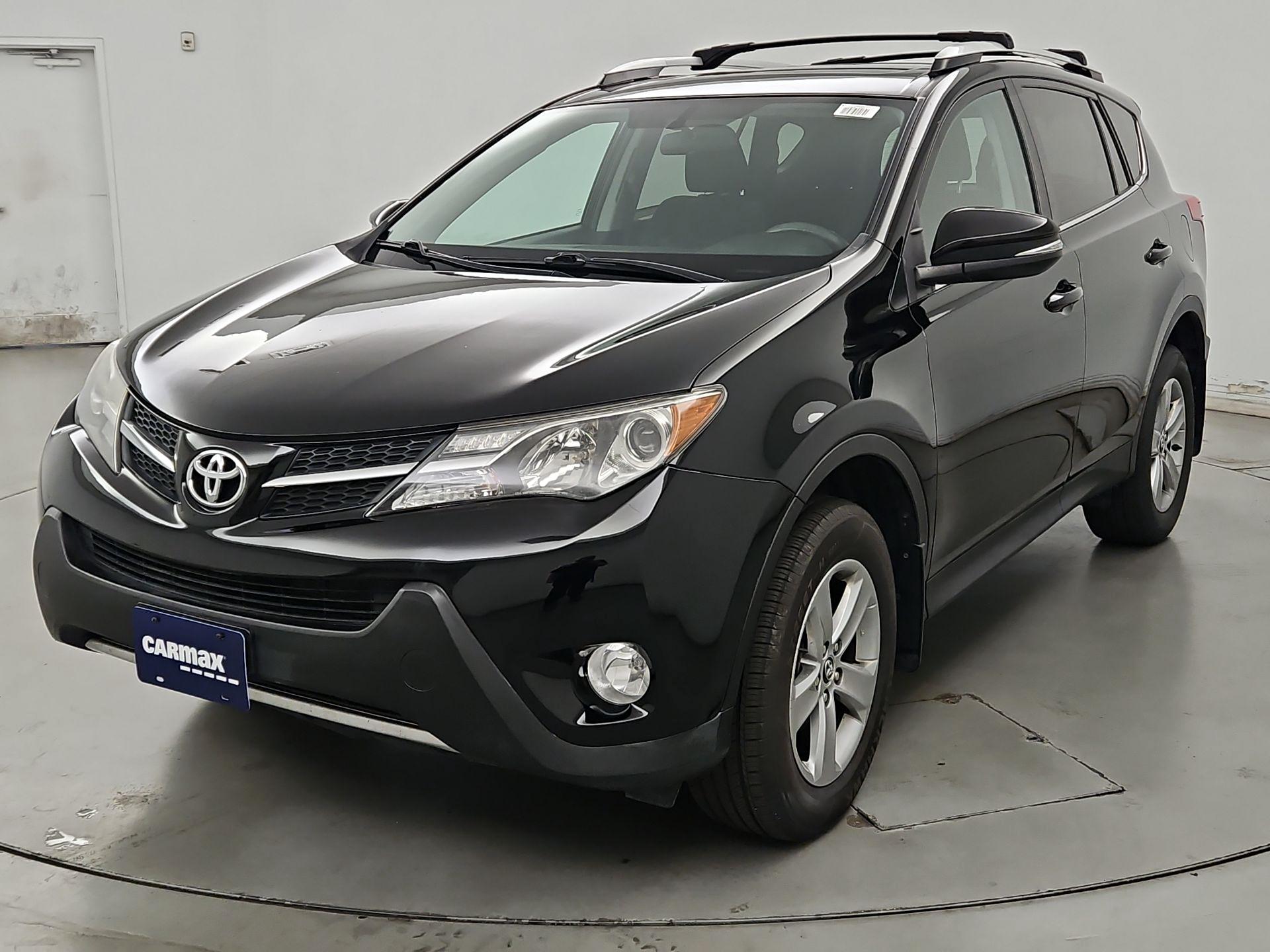 Thumbnail: 2015 Toyota RAV4 - 3