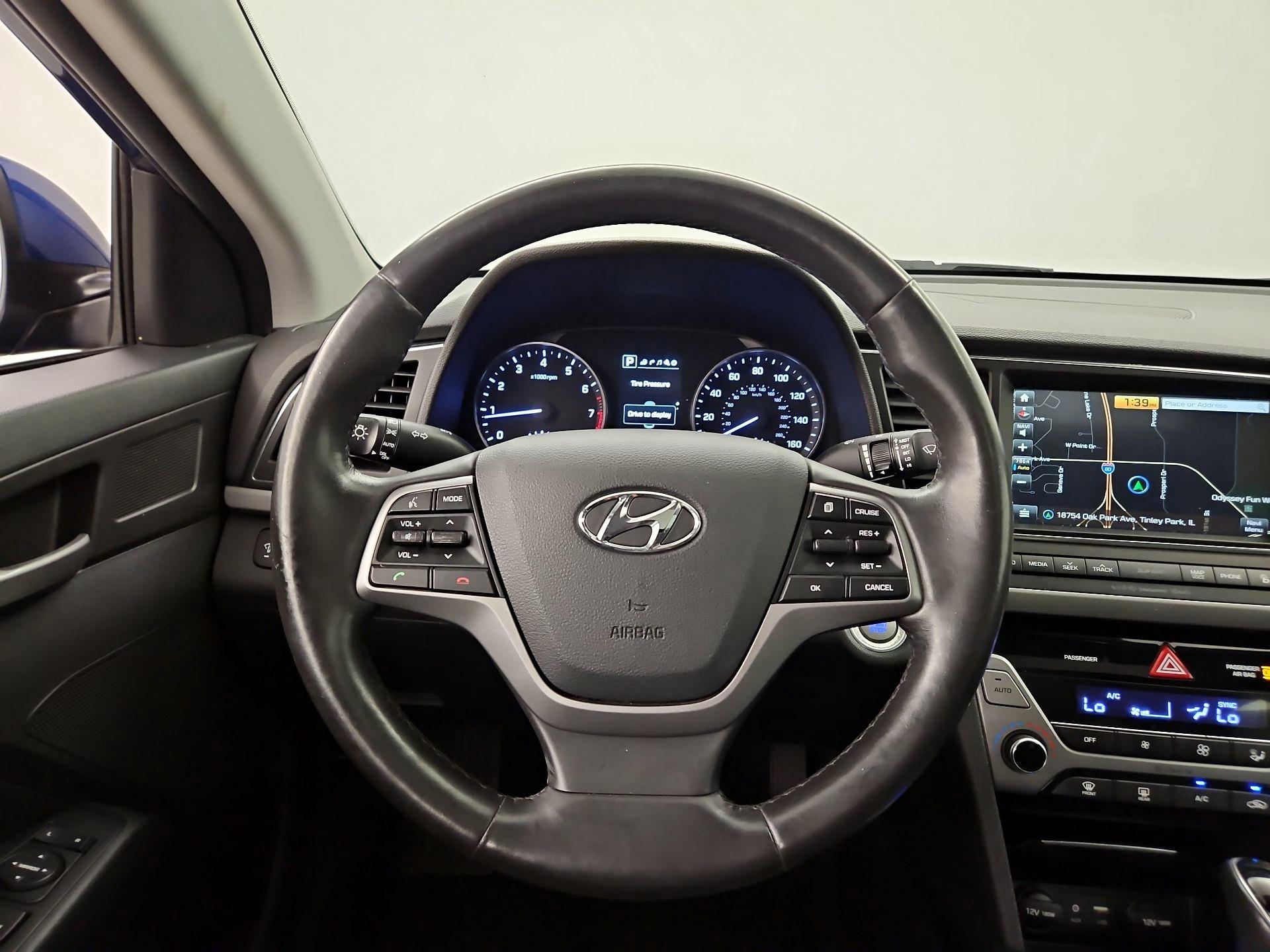 Thumbnail: 2017 Hyundai Elantra - 10