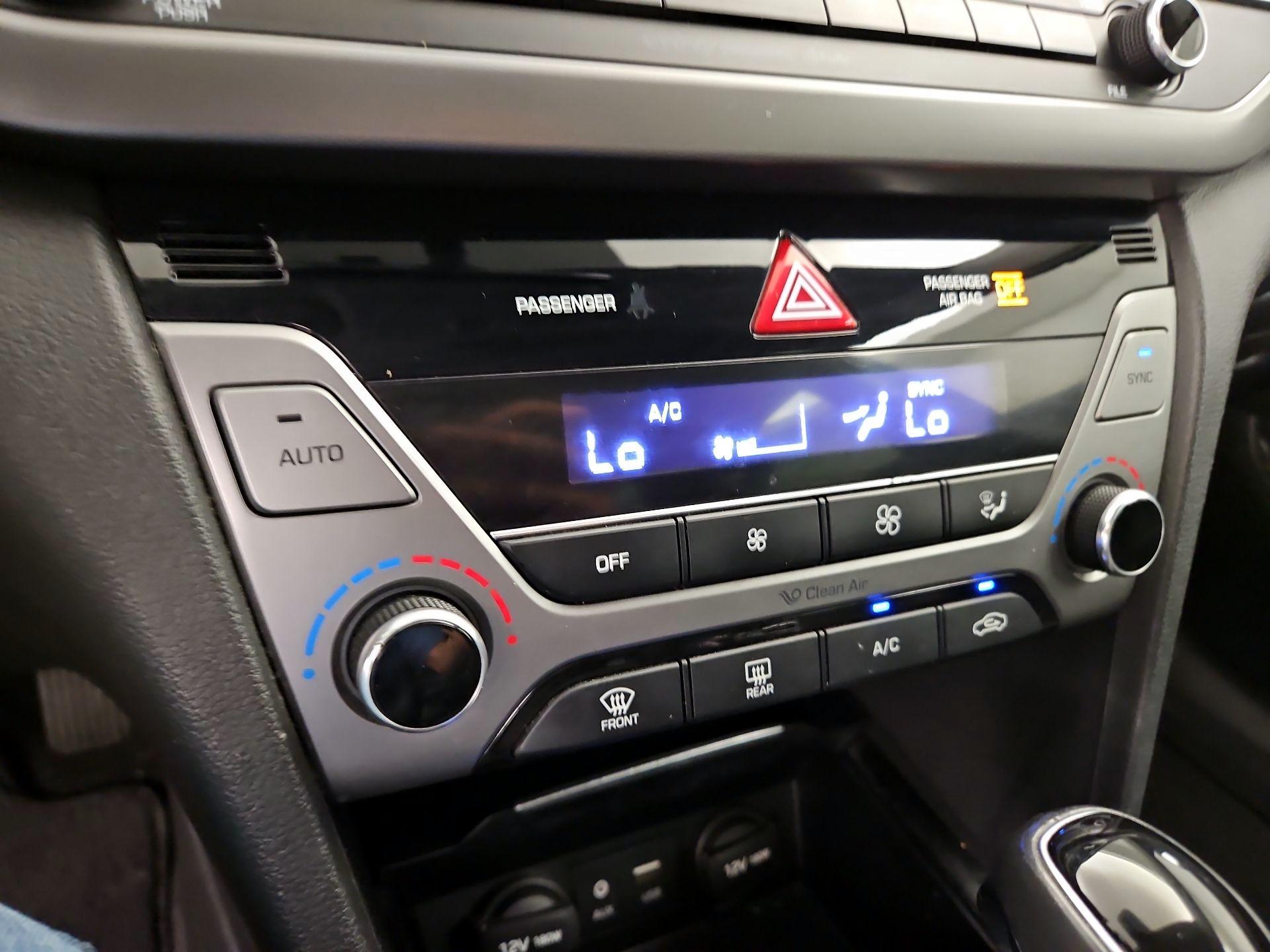 Thumbnail: 2017 Hyundai Elantra - 17