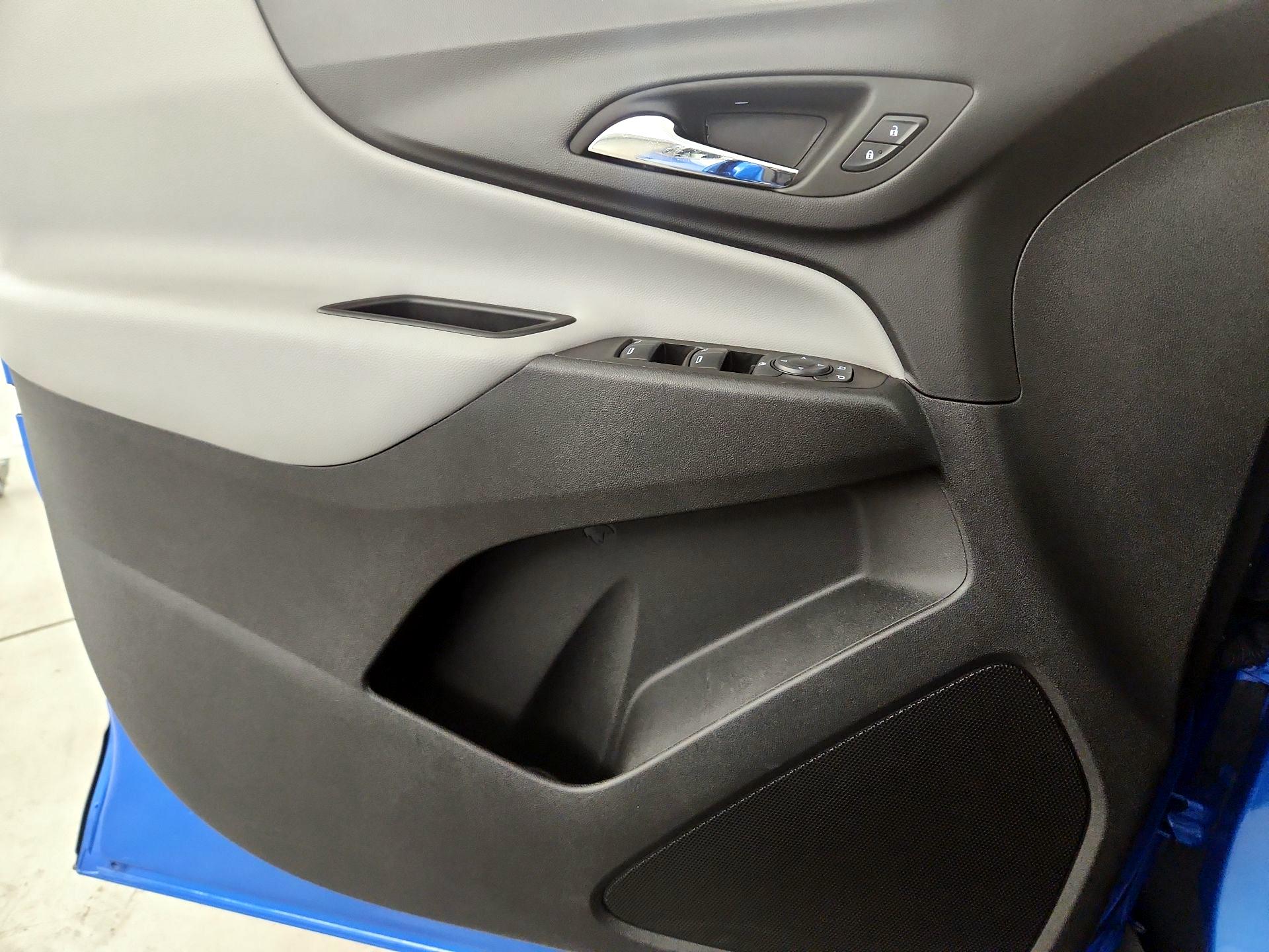 Thumbnail: 2024 Chevrolet Equinox - 12