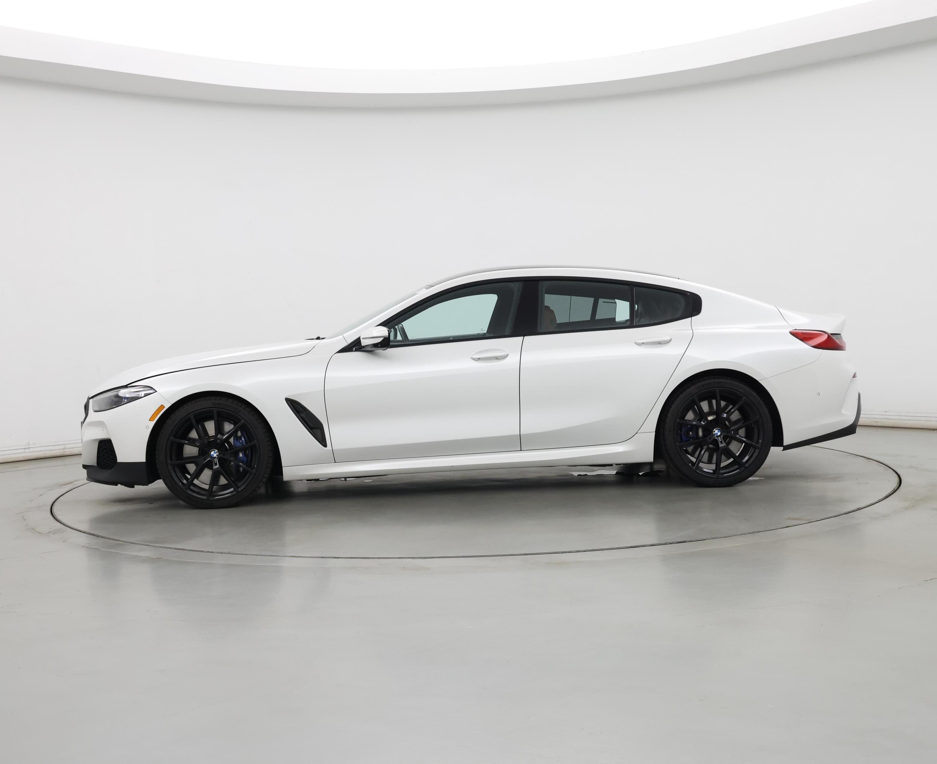 Thumbnail: 2022 BMW 8 Series - 3