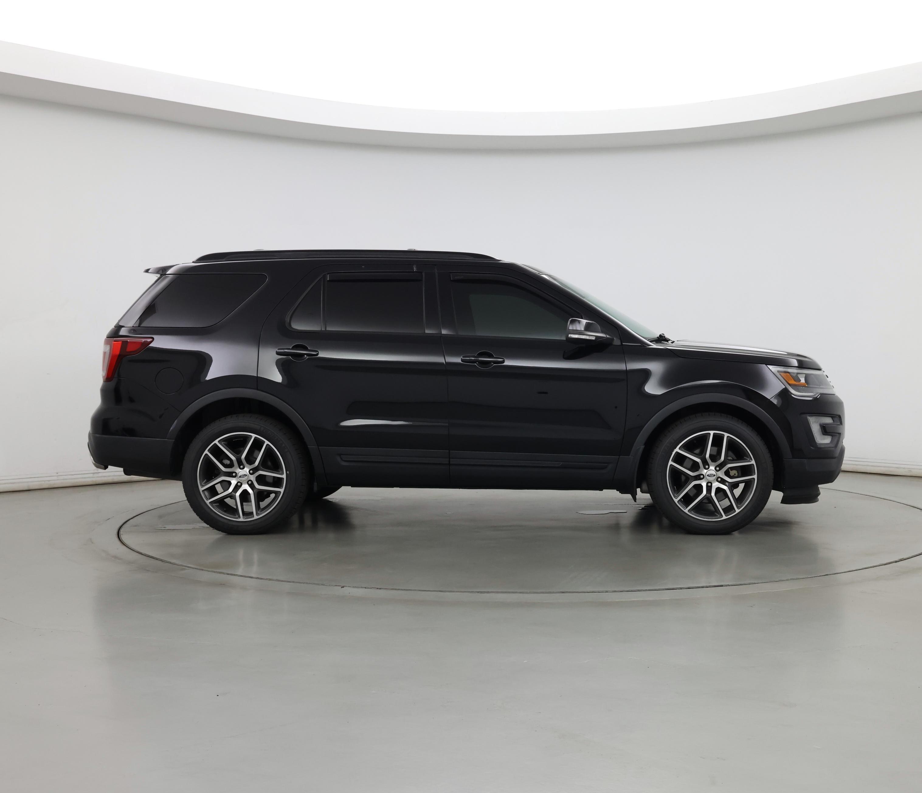 Thumbnail: 2017 Ford Explorer - 7