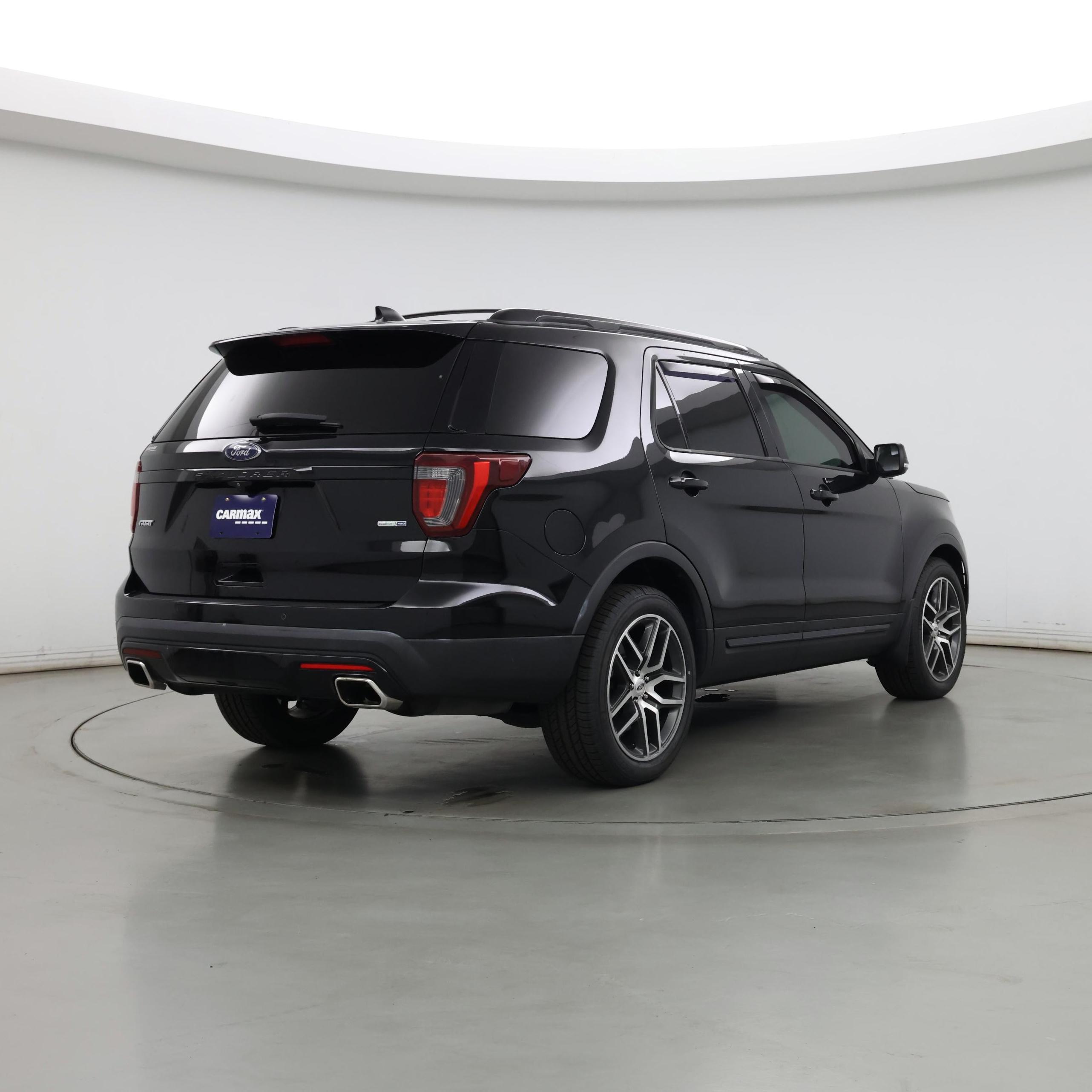 Thumbnail: 2017 Ford Explorer - 8