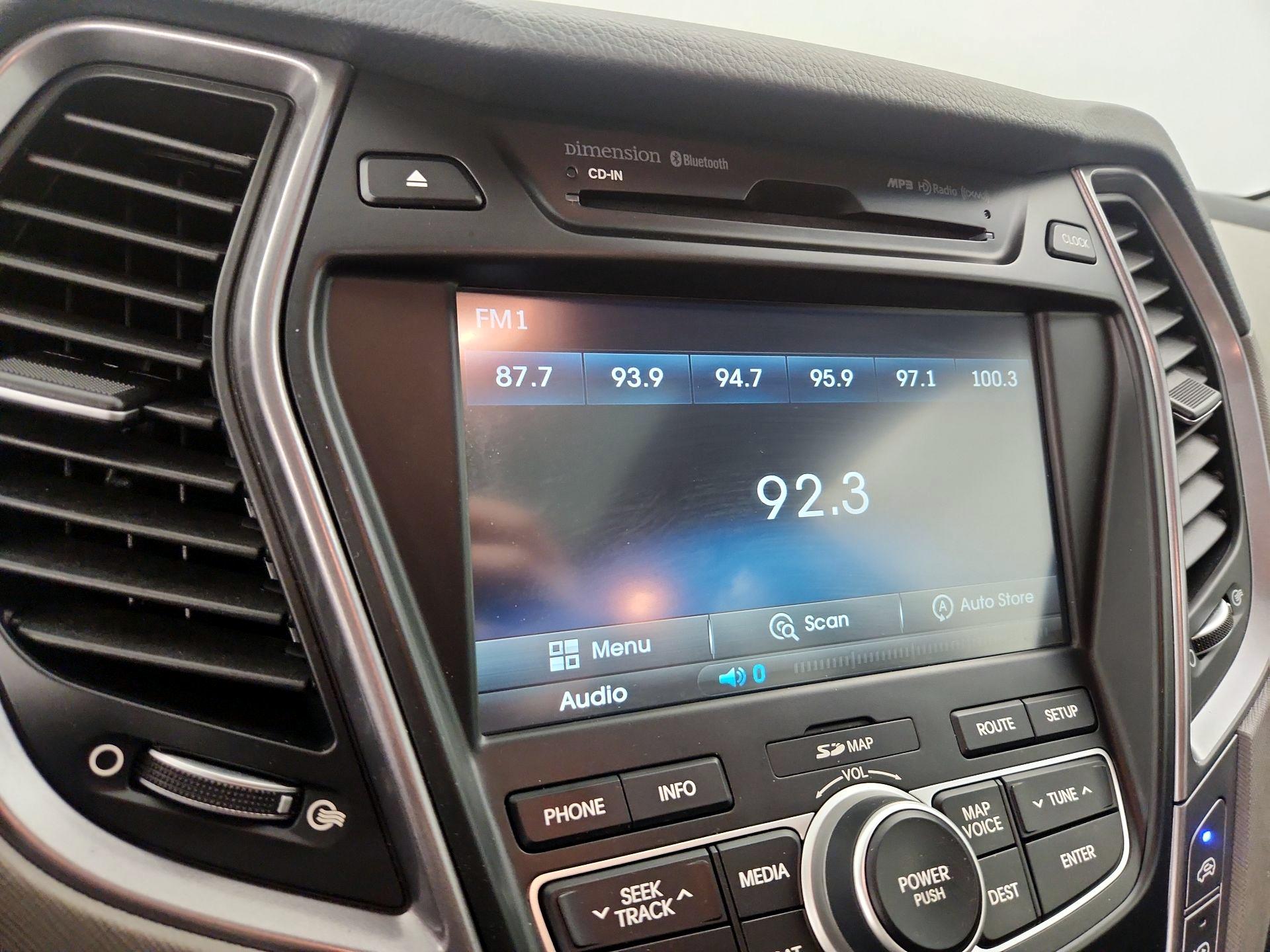 Thumbnail: 2015 Hyundai Santa Fe - 16