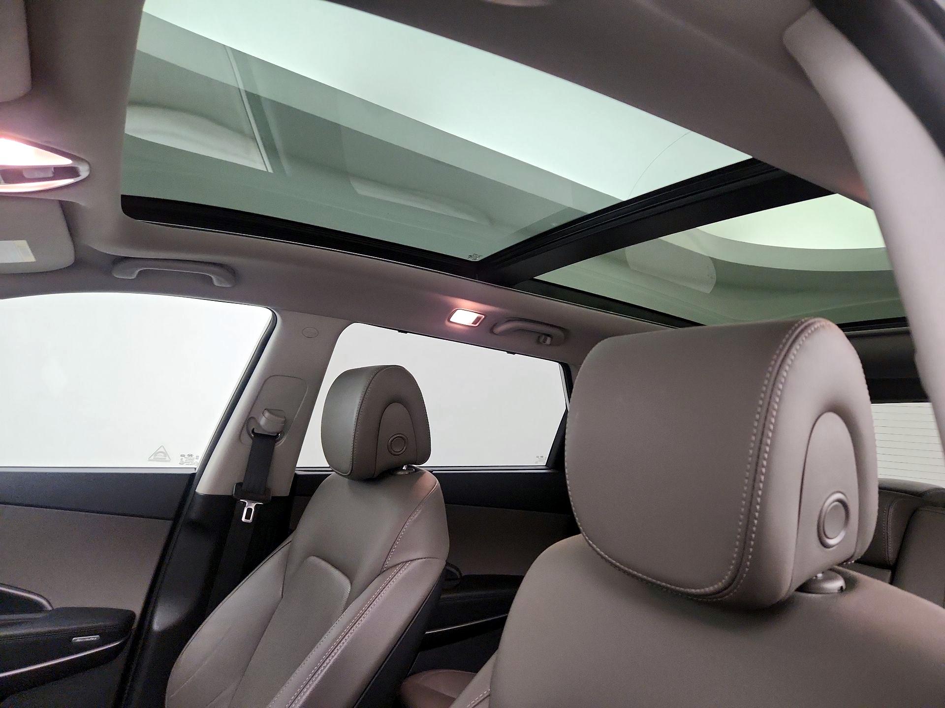 Thumbnail: 2015 Hyundai Santa Fe - 20