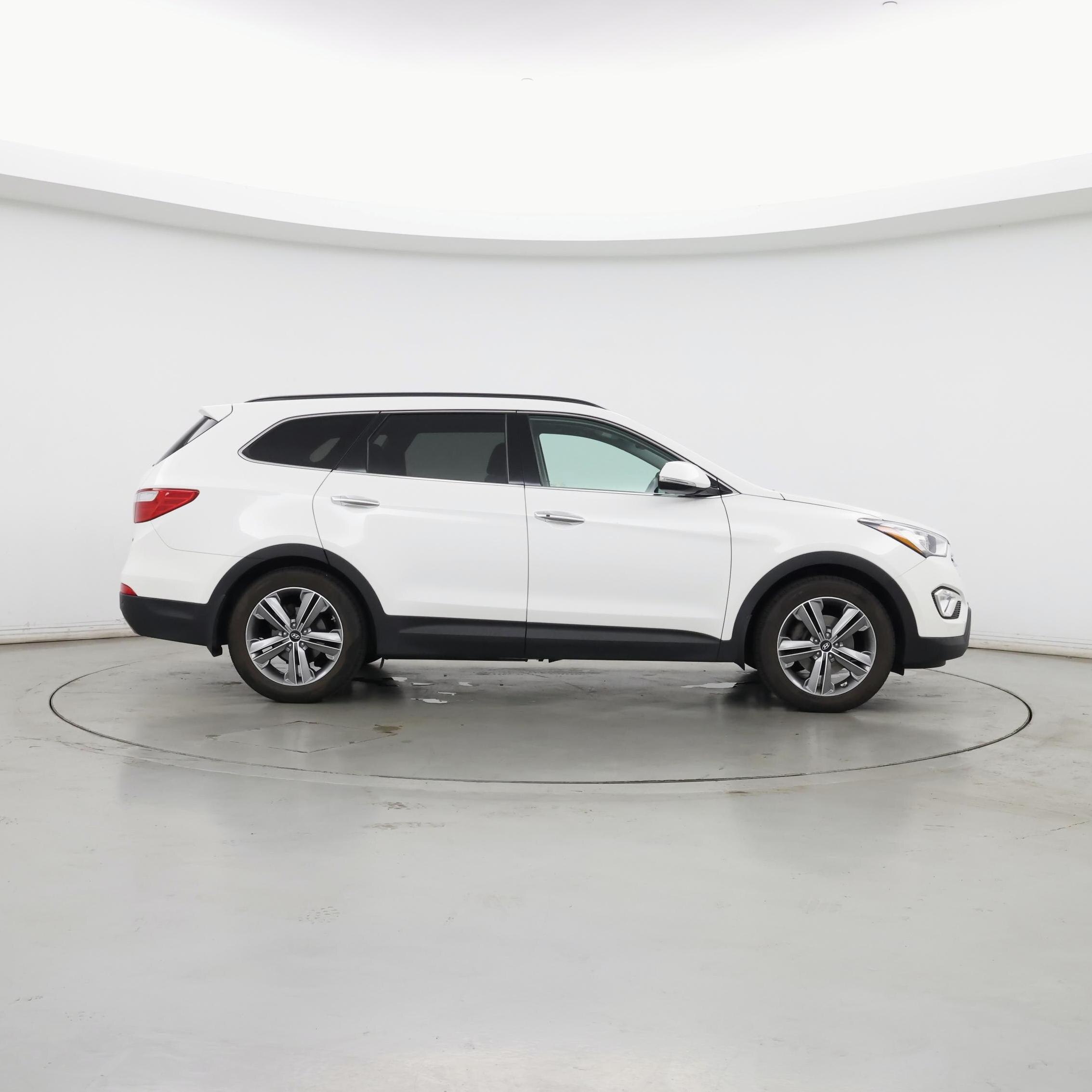 Thumbnail: 2015 Hyundai Santa Fe - 7